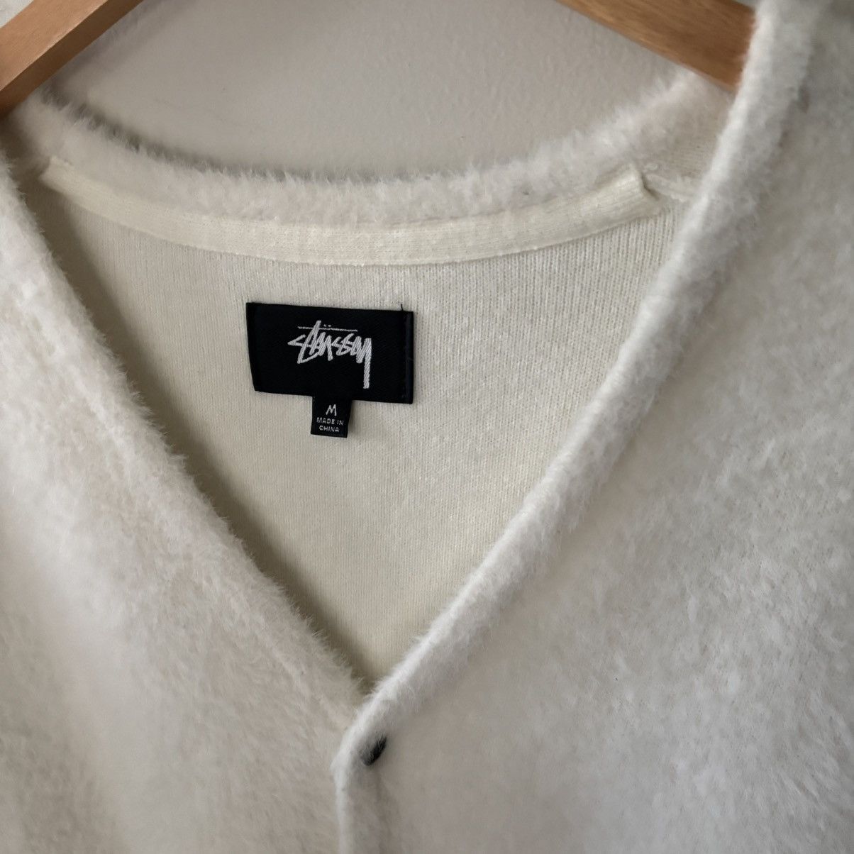 Stussy Stussy Shaggy Cardigan White Cream Size Medium Size US M / EU 48-50 / 2 - 2 Thumbnail