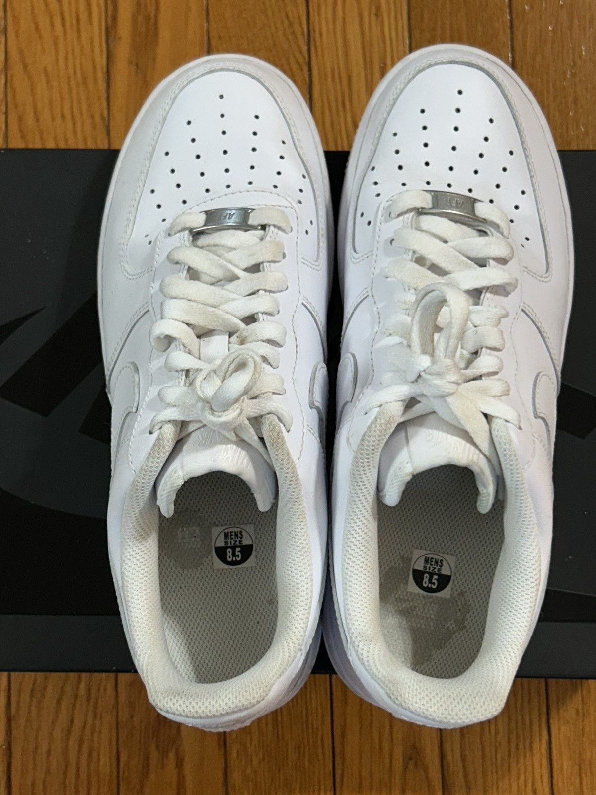 Nike Nike Air Force 1 White Size US 8.5 / EU 41-42 - 6 Thumbnail