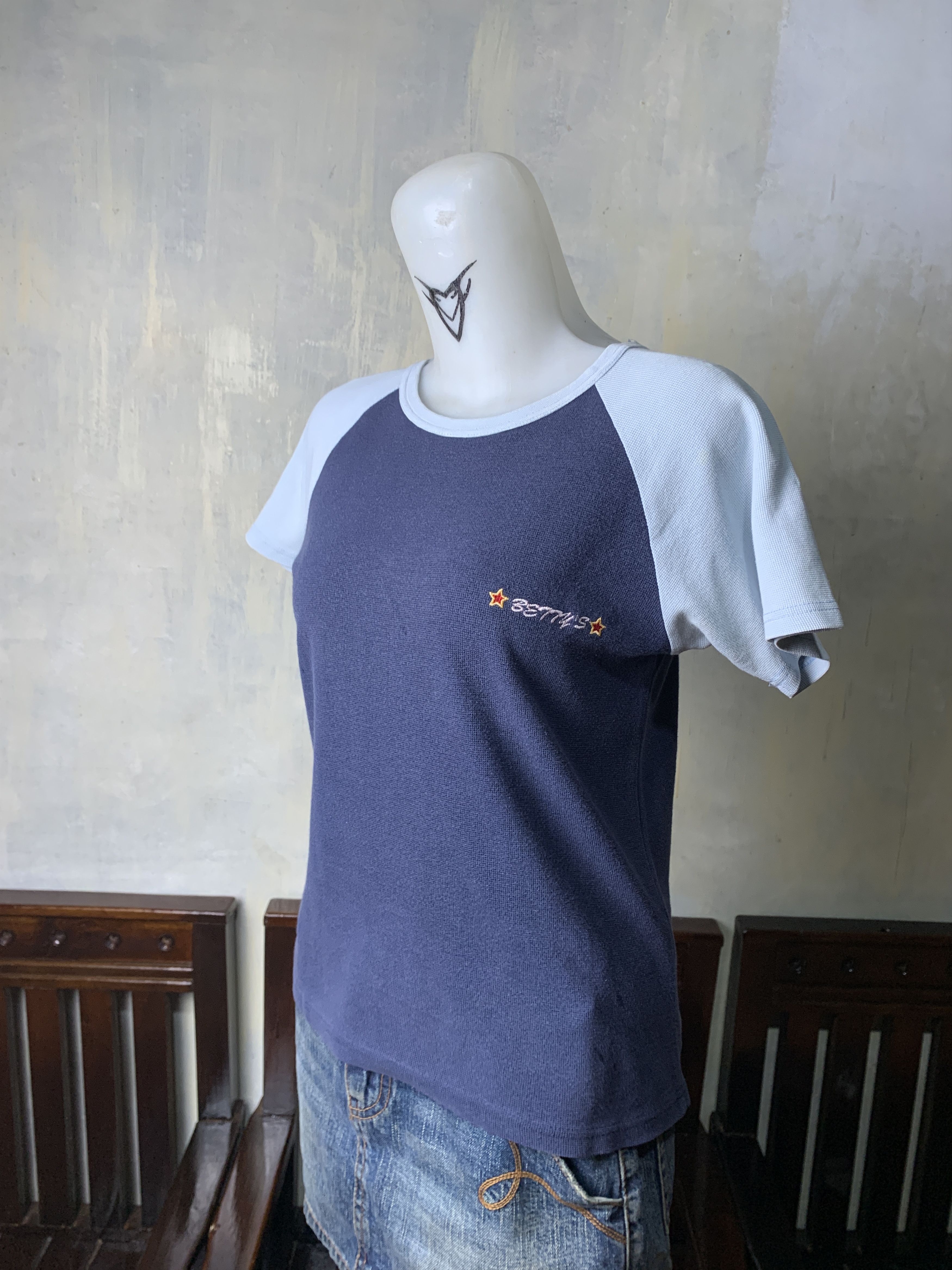Japanese Brand 2000s Betty Blue Girl Graphic Tee (S) Size S / US 4 / IT 40 - 3 Thumbnail