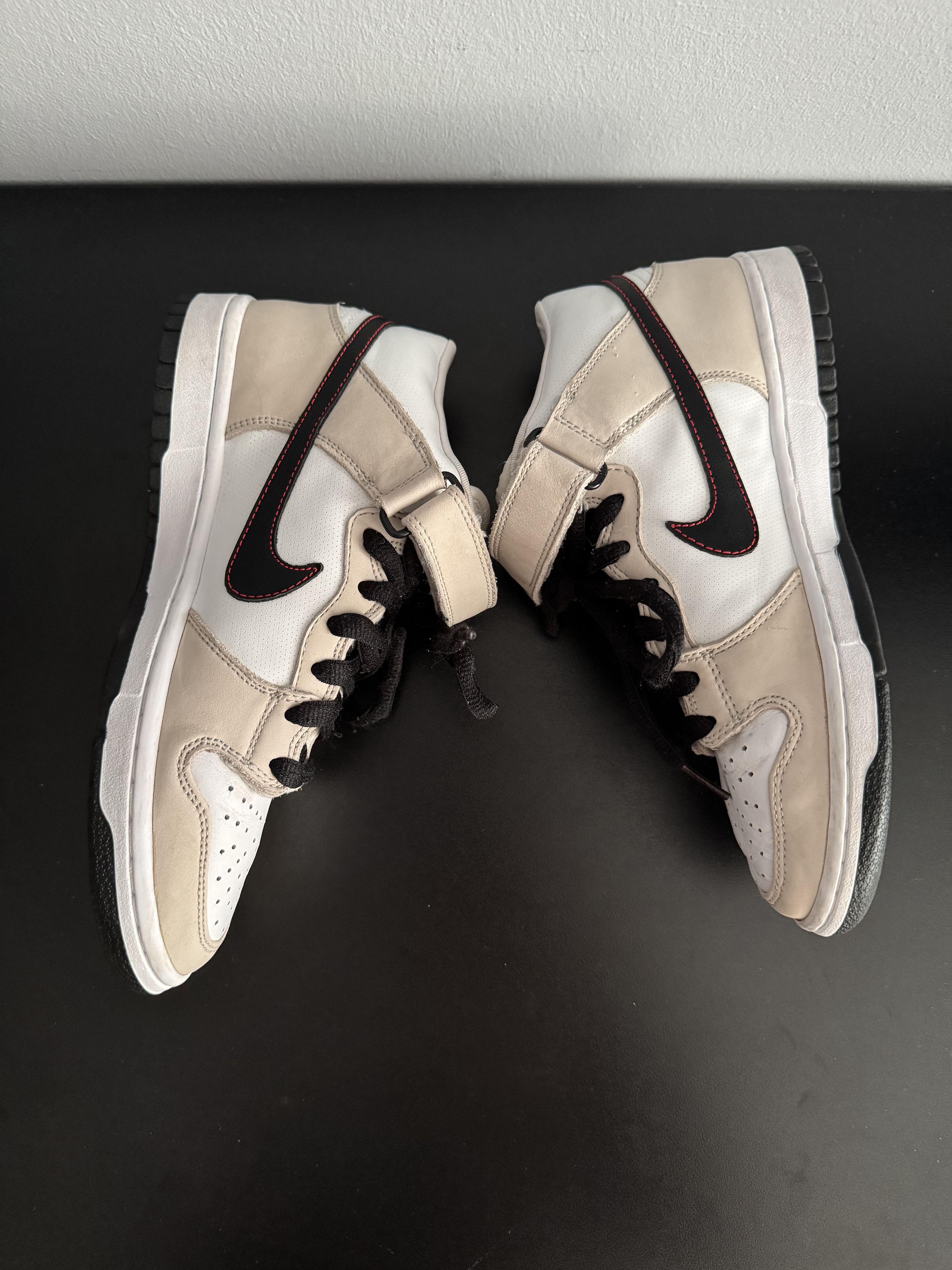 Nike Nike SB Dunk Mid Pro Lt Bone White Black Light travis skunk Size US 6.5 / EU 39-40 - 11 Thumbnail