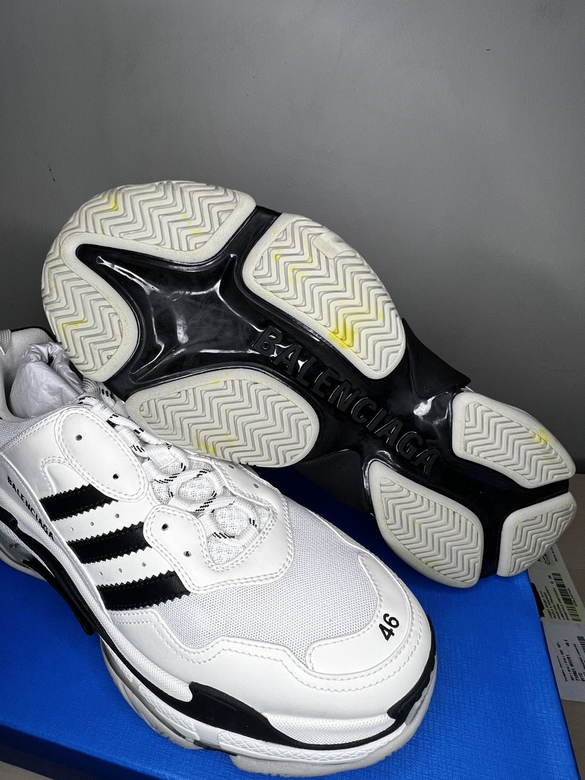 Adidas × Balenciaga Balenciaga x Adidas Triple S Size US 13 / EU 46 - 8 Thumbnail