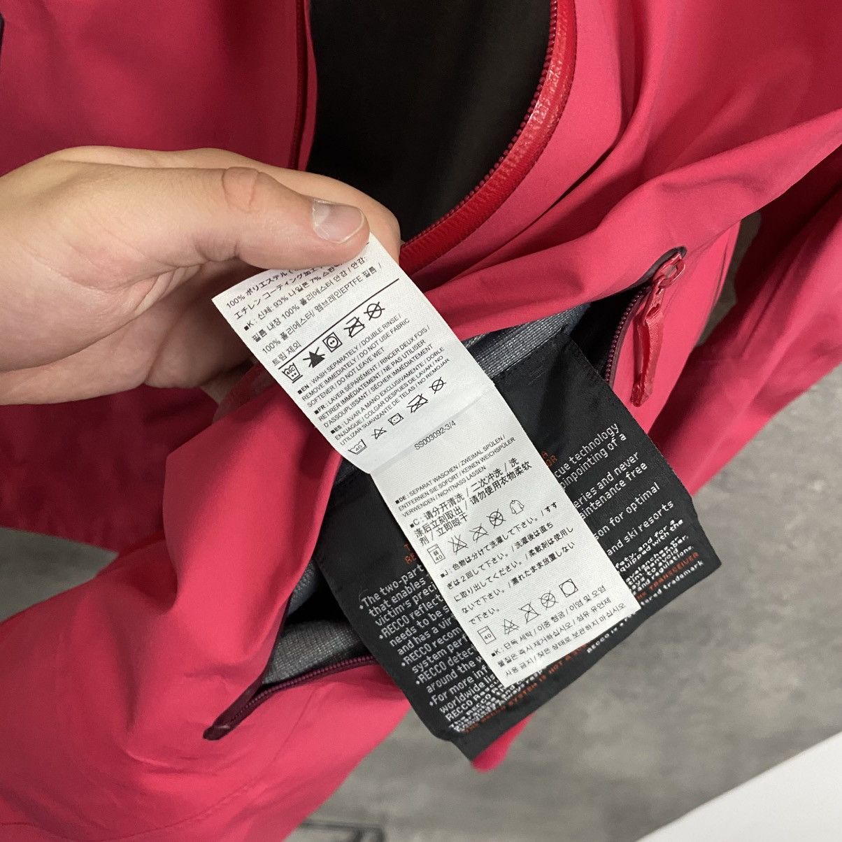Arc'teryx Vintage Arcteryx Gore-Tex jacket Size US S / EU 44-46 / 1 - 18 Thumbnail