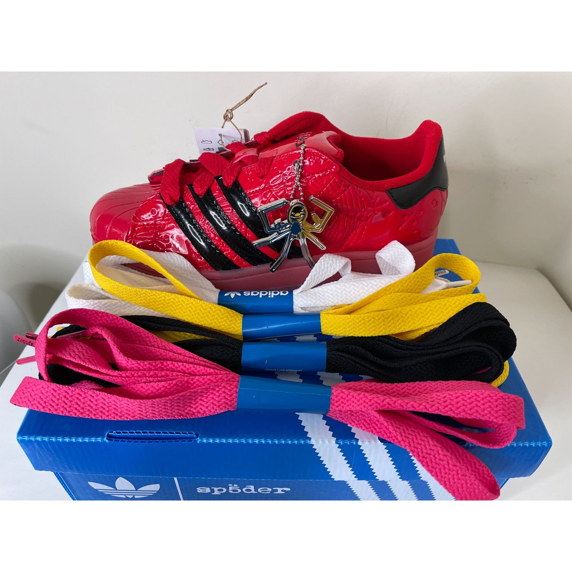 Adidas Adidas Superstar SP5DER Red Black MENS 5US Size US 5 / EU 37 - 8 Thumbnail