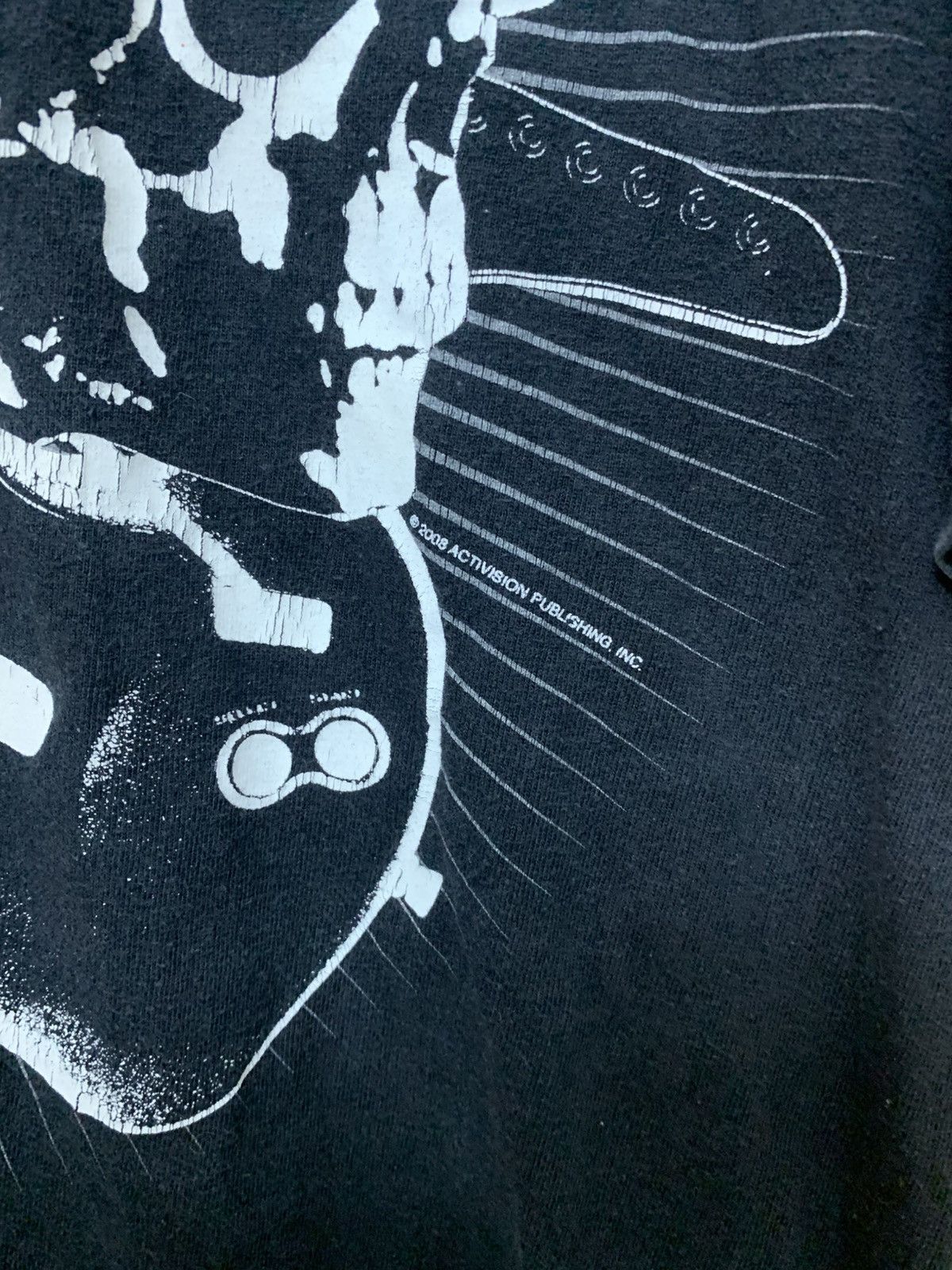 Vintage Y2K guitar hero shirt Size US L / EU 52-54 / 3 - 4 Thumbnail