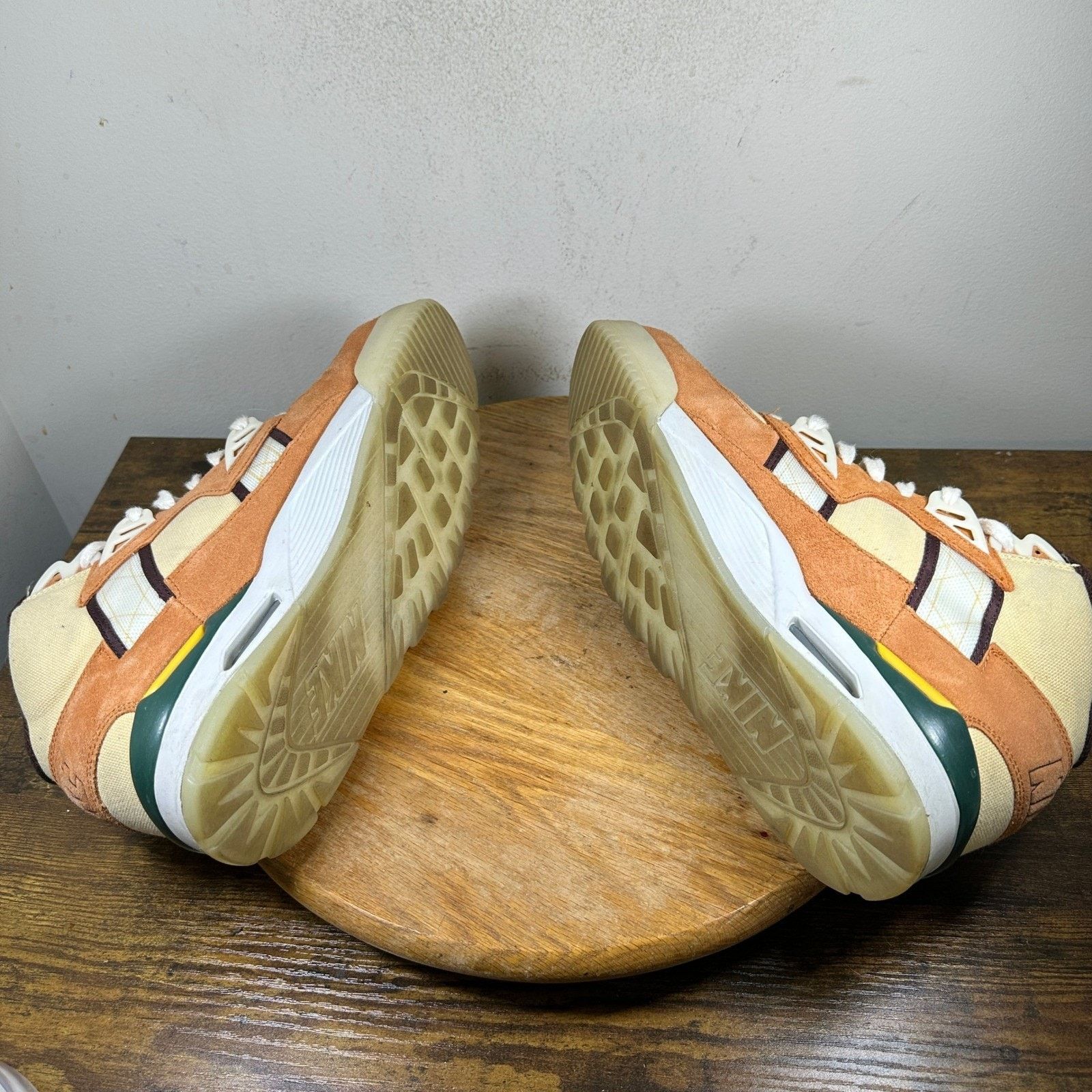 Nike Nike Air Trainer SC Men's Shoes DO6696-700 Size 11 Beige Size US 11 / EU 44 - 7 Thumbnail