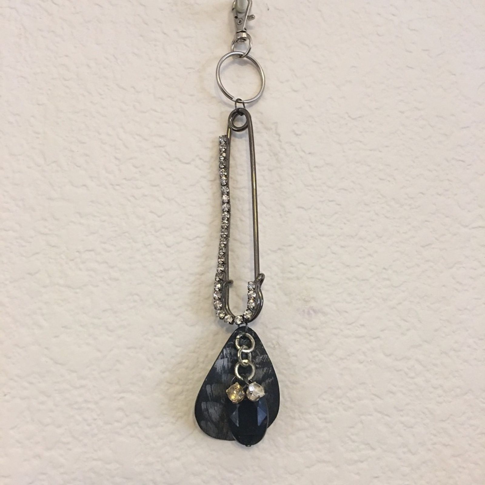Handmade Vintage repurpose salvaged estate gem keychain Size ONE SIZE - 1 Thumbnail