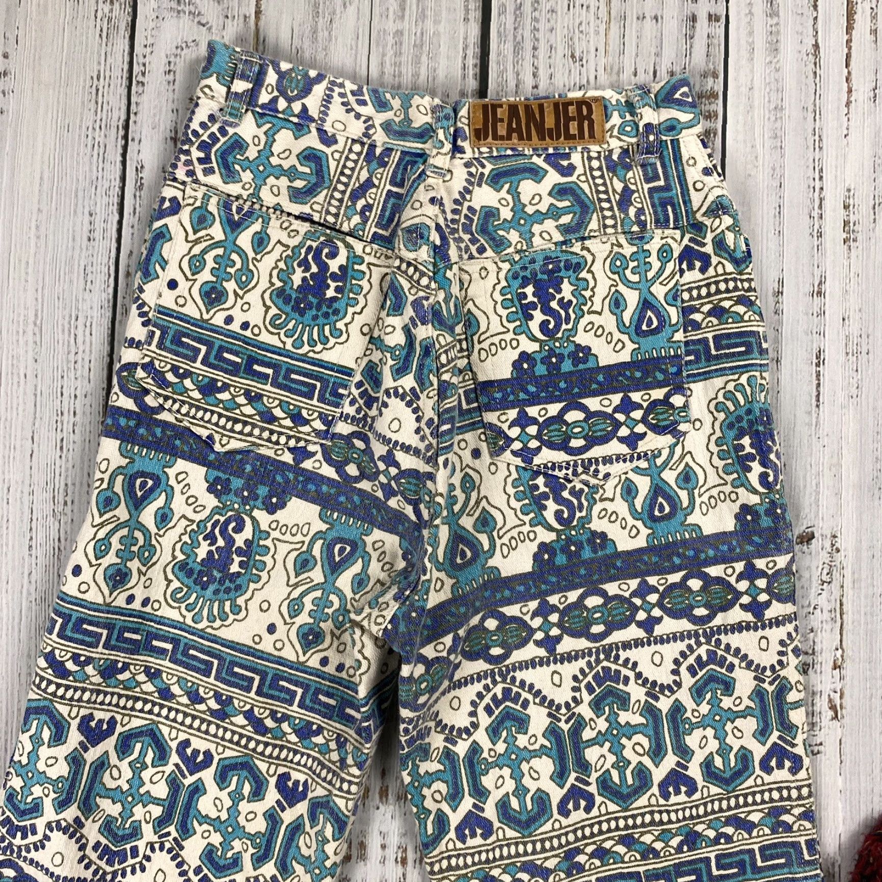 Vintage VTG JeanJer Jeans Women Juniors 25" Waist 28.5" Inseam Blue 80s Tribal Pattern Tapered Jeans Size 5/6 Size 27" / US 4 / IT 40 - 7 Thumbnail