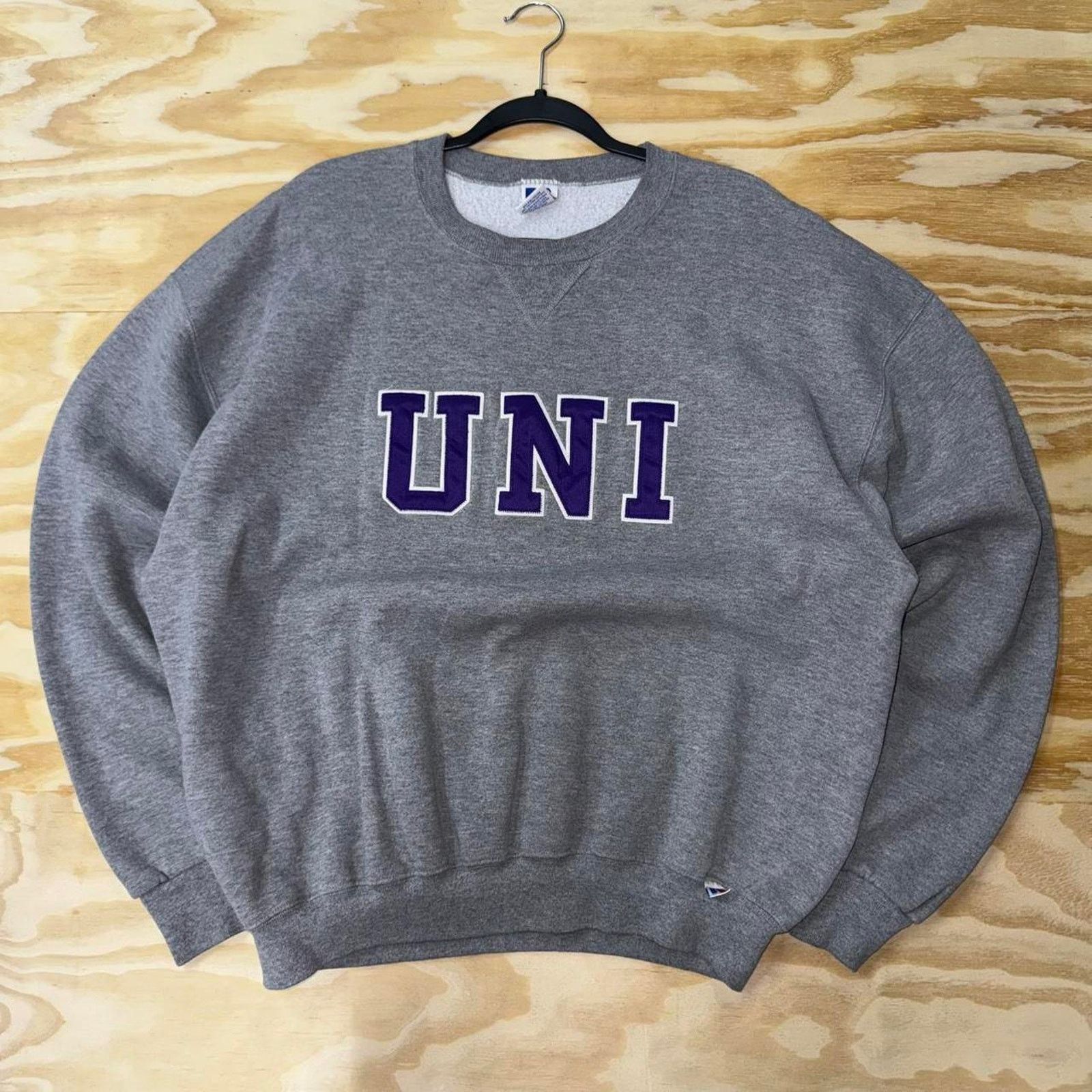 Russell Athletic Vintage russel athletic UNI embroider patch 1990s crewneck Size US XL / EU 56 / 4 - 1 Thumbnail