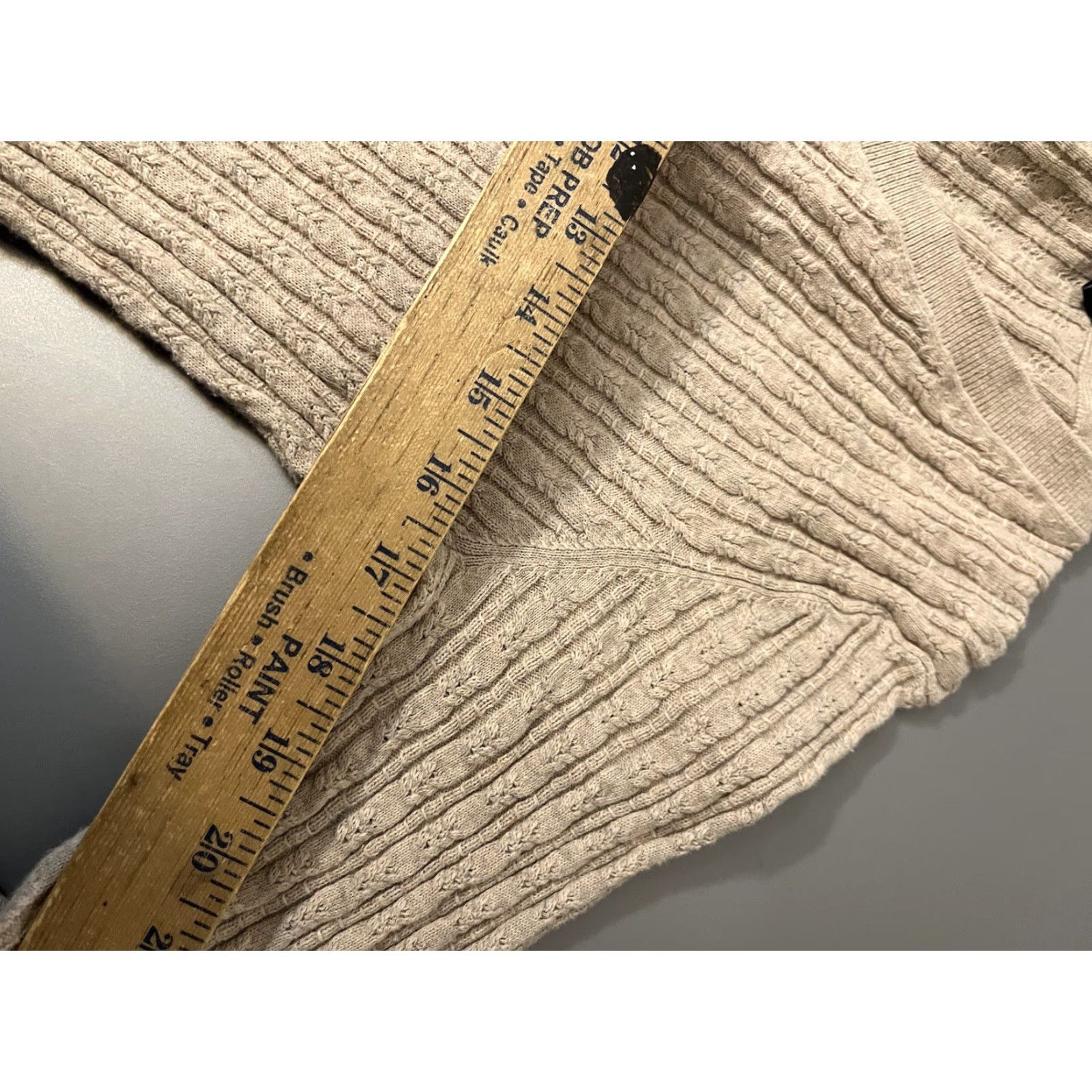 Tommy Hilfiger Tommy Hilfiger Women's Sweater Size M Beige V-Neck Knit Pullover Cable-Knit Womens Size M / US 6-8 / IT 42-44 - 5 Thumbnail
