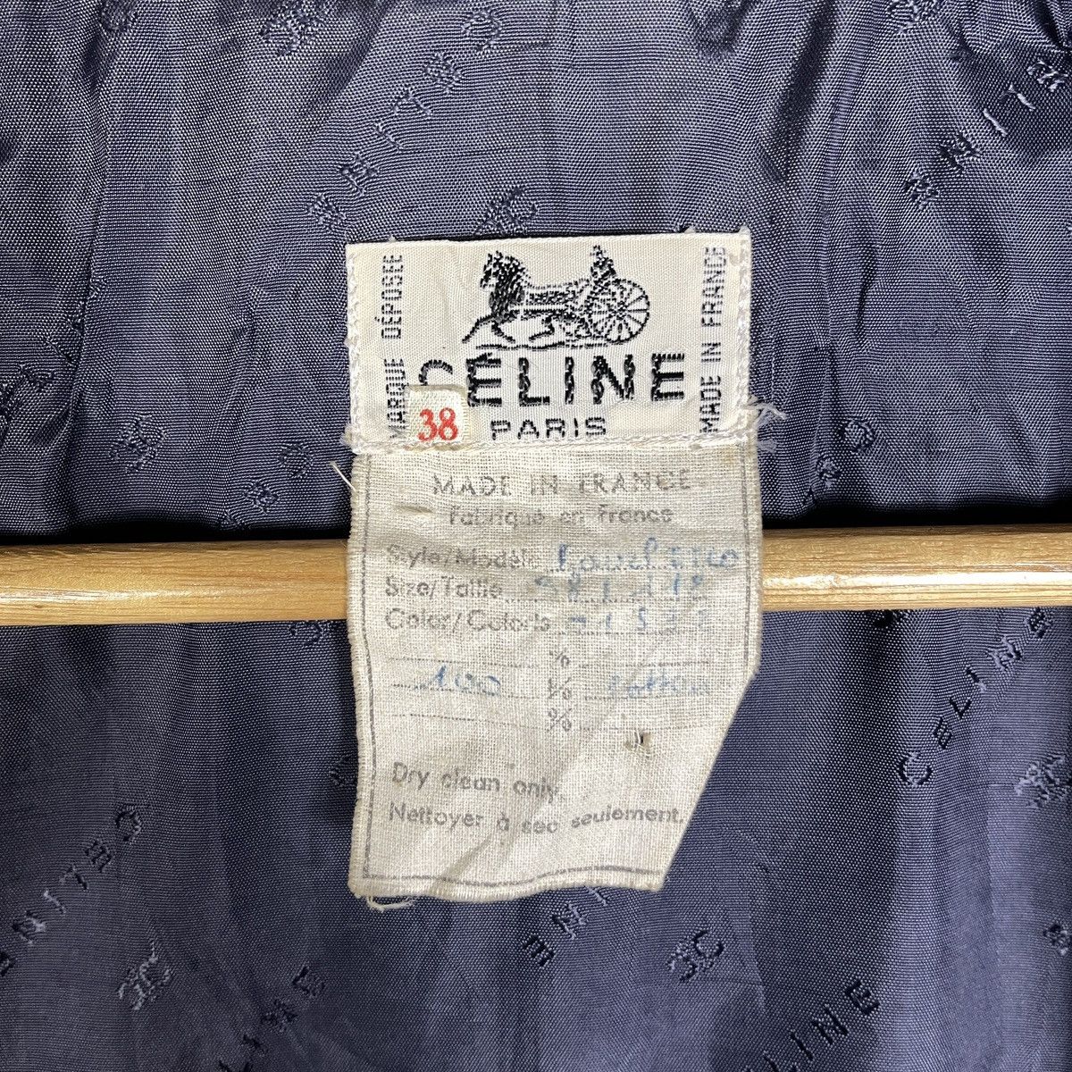 Celine 70S CELINE PARIS CARRIAGE LOGO TRENCH COAT WITH GOLD BUTTONS Size S / US 4 / IT 40 - 9 Thumbnail