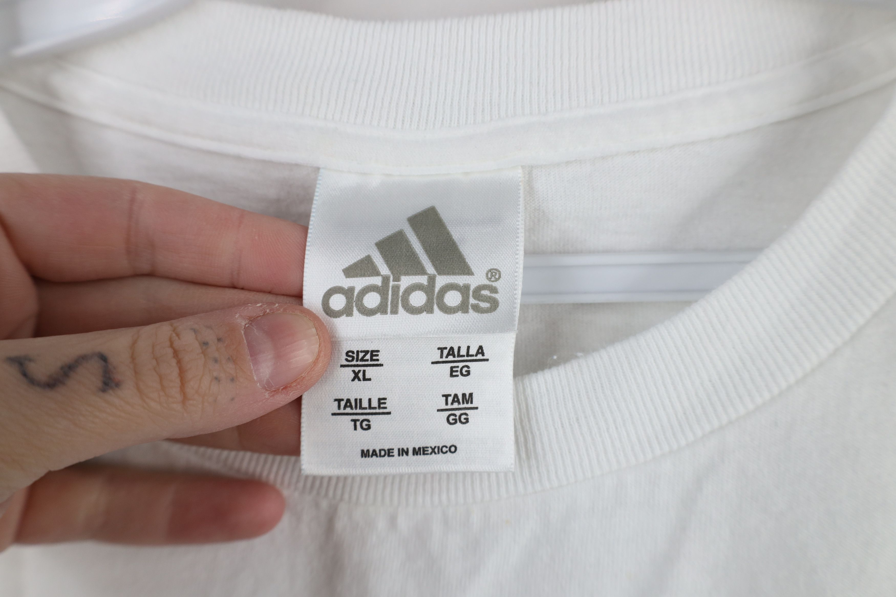 Adidas × Vintage Vintage 90s Adidas Spell Out Cut Off Muscle T-Shirt White Size US XL / EU 56 / 4 - 8 Thumbnail