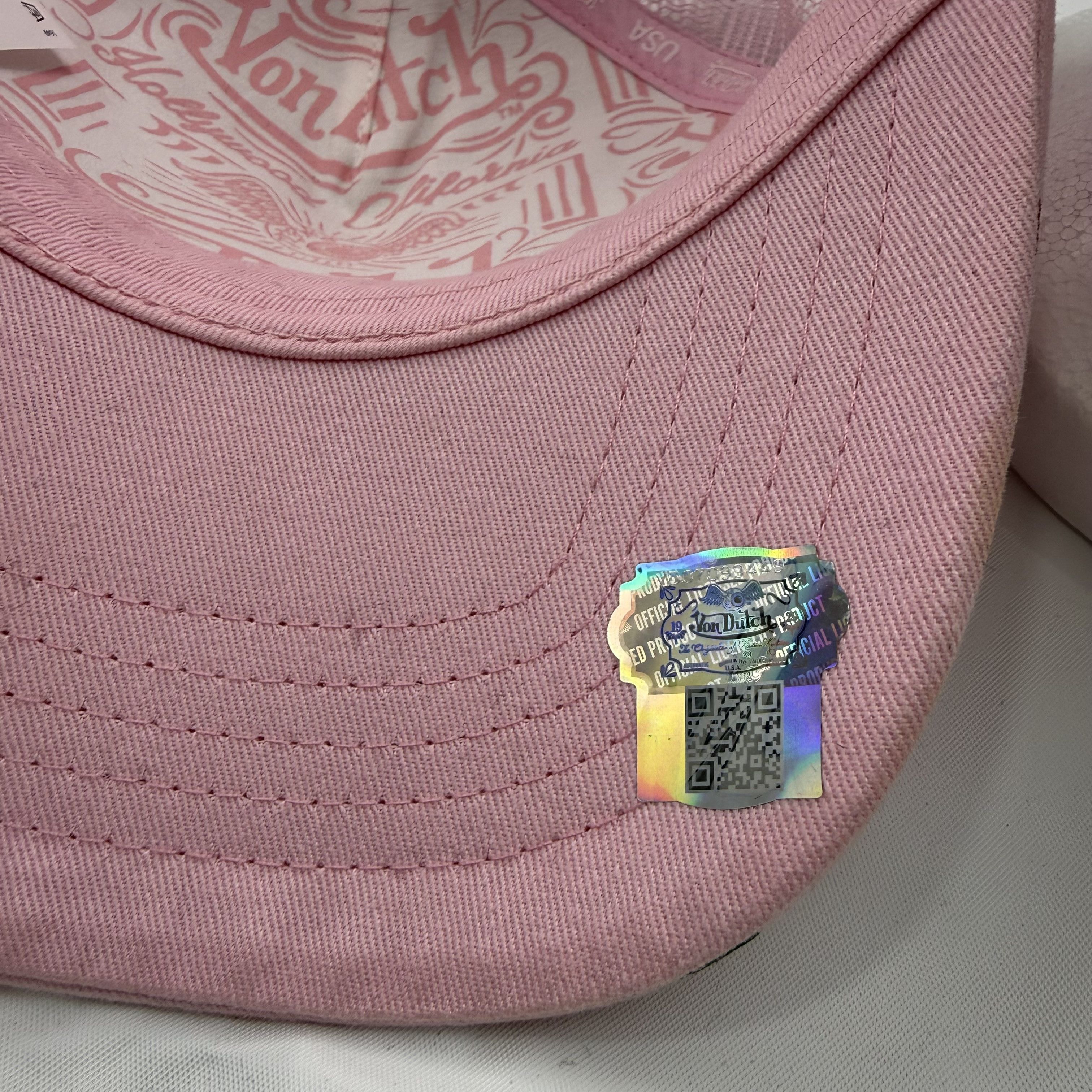 Von Dutch Von Dutch Pink Print Trucker Hat Snapback Y2K Retro Cap Size ONE SIZE - 8 Thumbnail