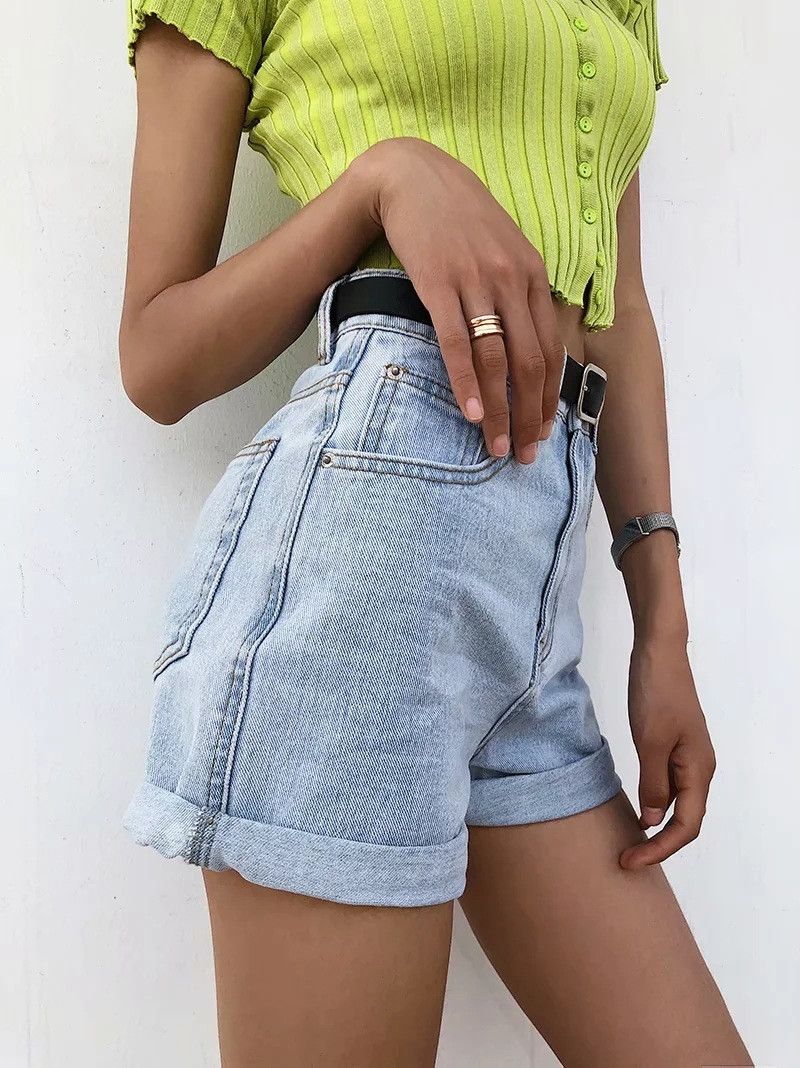 image of Vintage High-Waisted Baggy Denim Shorts With Rolled Waistband in Light Blue, Women's (Size 26)