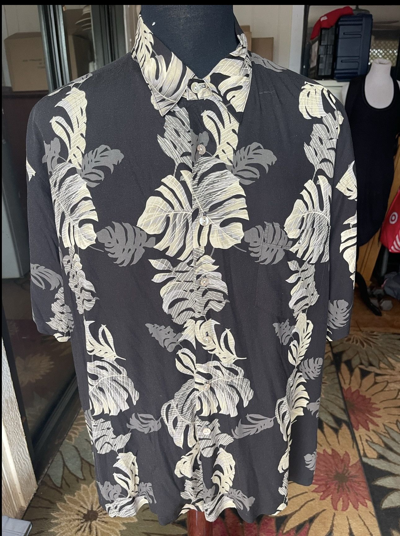 Tori Richard Tori Richard Hawaiian Print Black/Gray Full Button Men's XL Size US XL / EU 56 / 4 - 1 Thumbnail