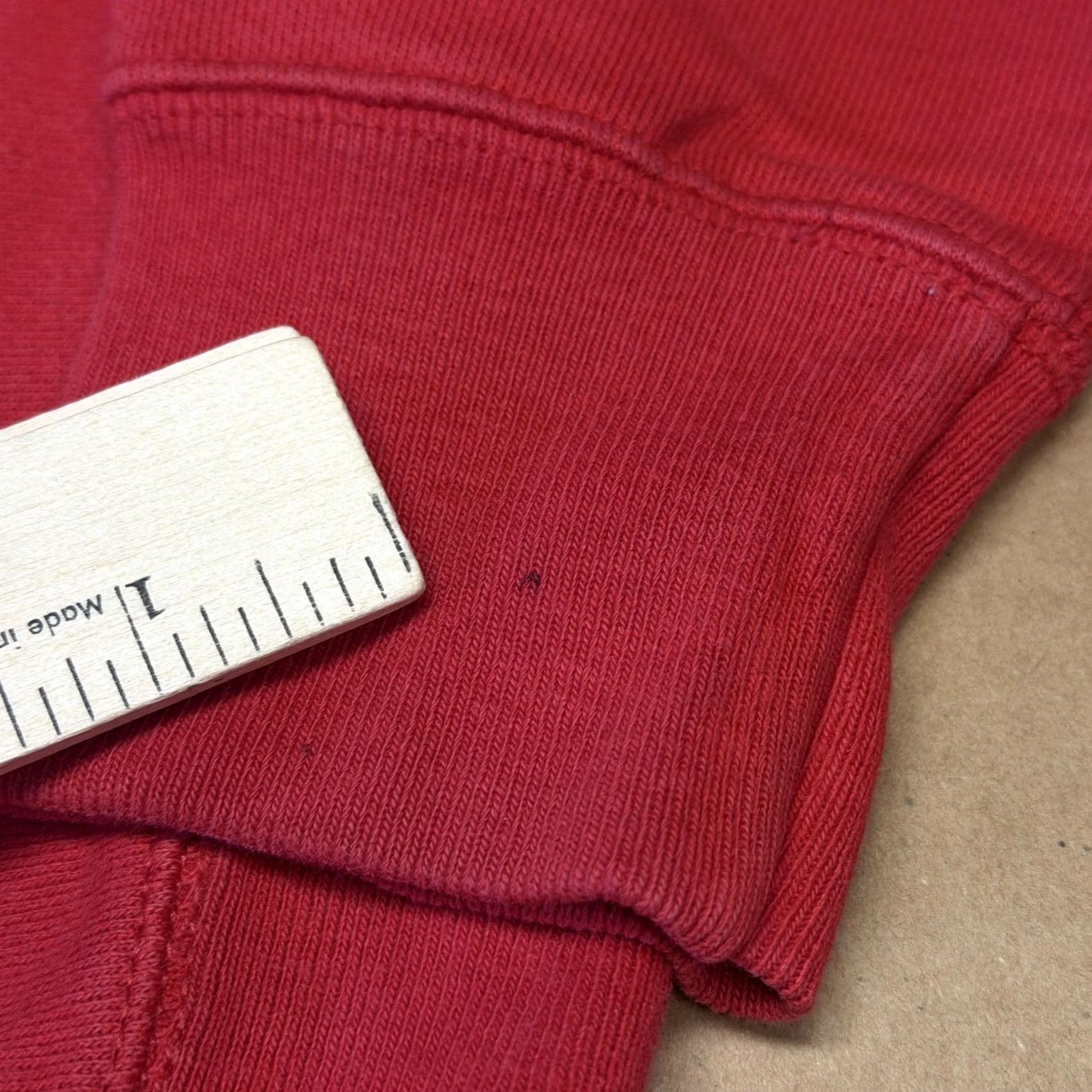 Champion VINTAGE Champion Reverse Weave Hoodie Mens Large Red Pullover Fleece Script Logo Graphic Size US L / EU 52-54 / 3 - 7 Thumbnail