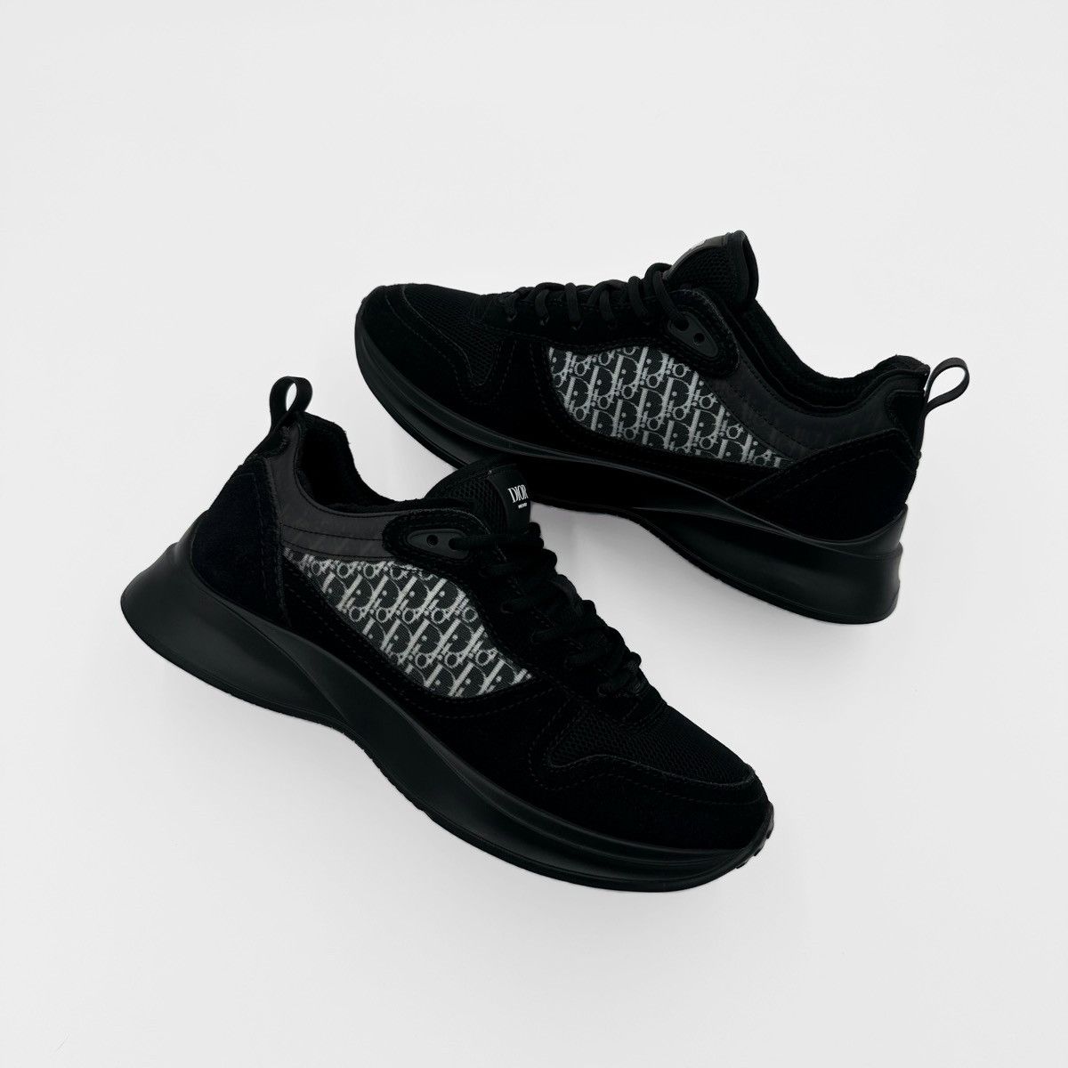 Dior Dior B25 Full Black OG Monogram Size US 7 / EU 40 - 1 Thumbnail