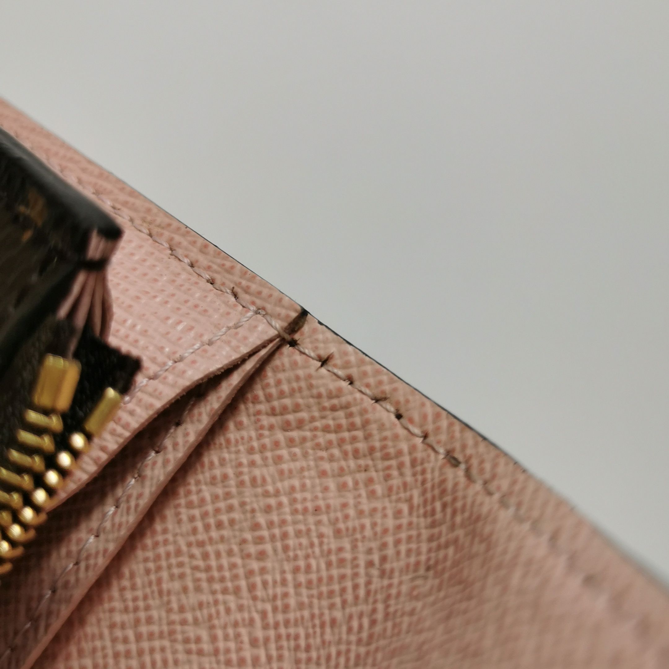Louis Vuitton Louis Vuitton (LV) Rosalie leather Monogram print snap coin Size ONE SIZE - 6 Thumbnail
