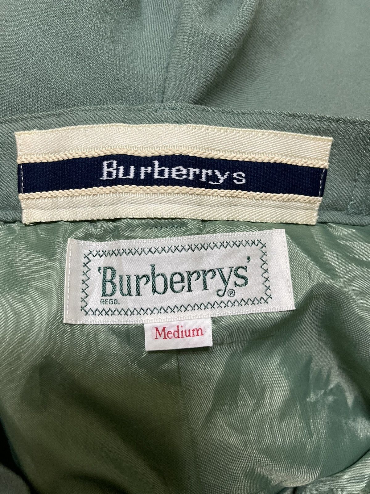 Burberry × Japanese Brand Burberrys Golf Short Pants Size 24" / US 00 / IT 34 - 13 Thumbnail