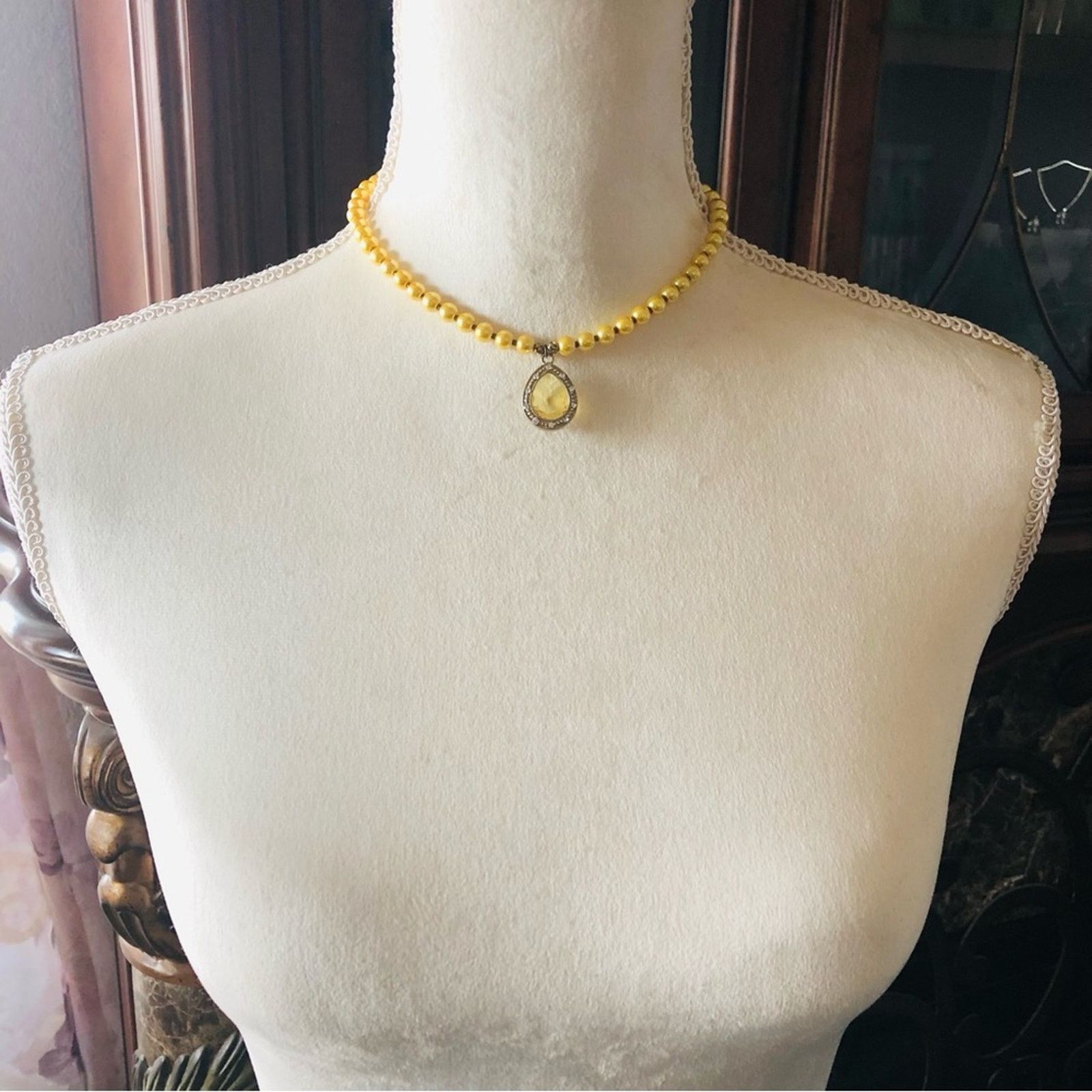 Handmade Handcrafted repurpose mellow yellow teardrop Pearl necklace Size ONE SIZE - 5 Thumbnail