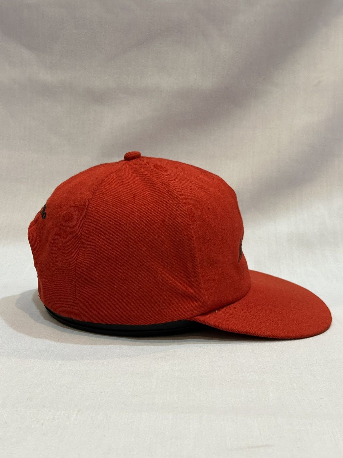 Vintage vintage Football cap featuring embroidered "Ac Milan." Size ONE SIZE - 5 Thumbnail