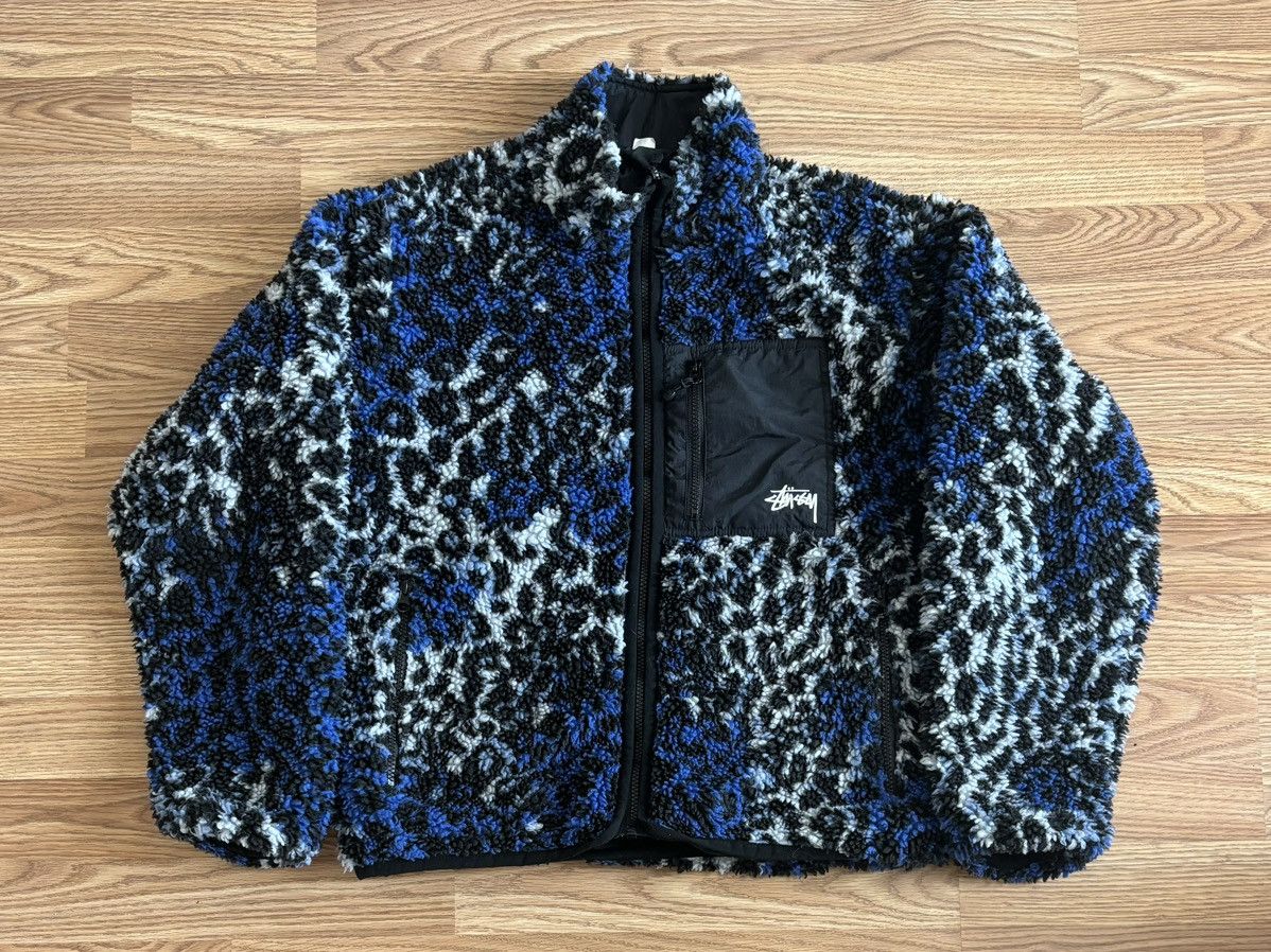 Stussy stussy reversible jacket blue leopard print | Grailed