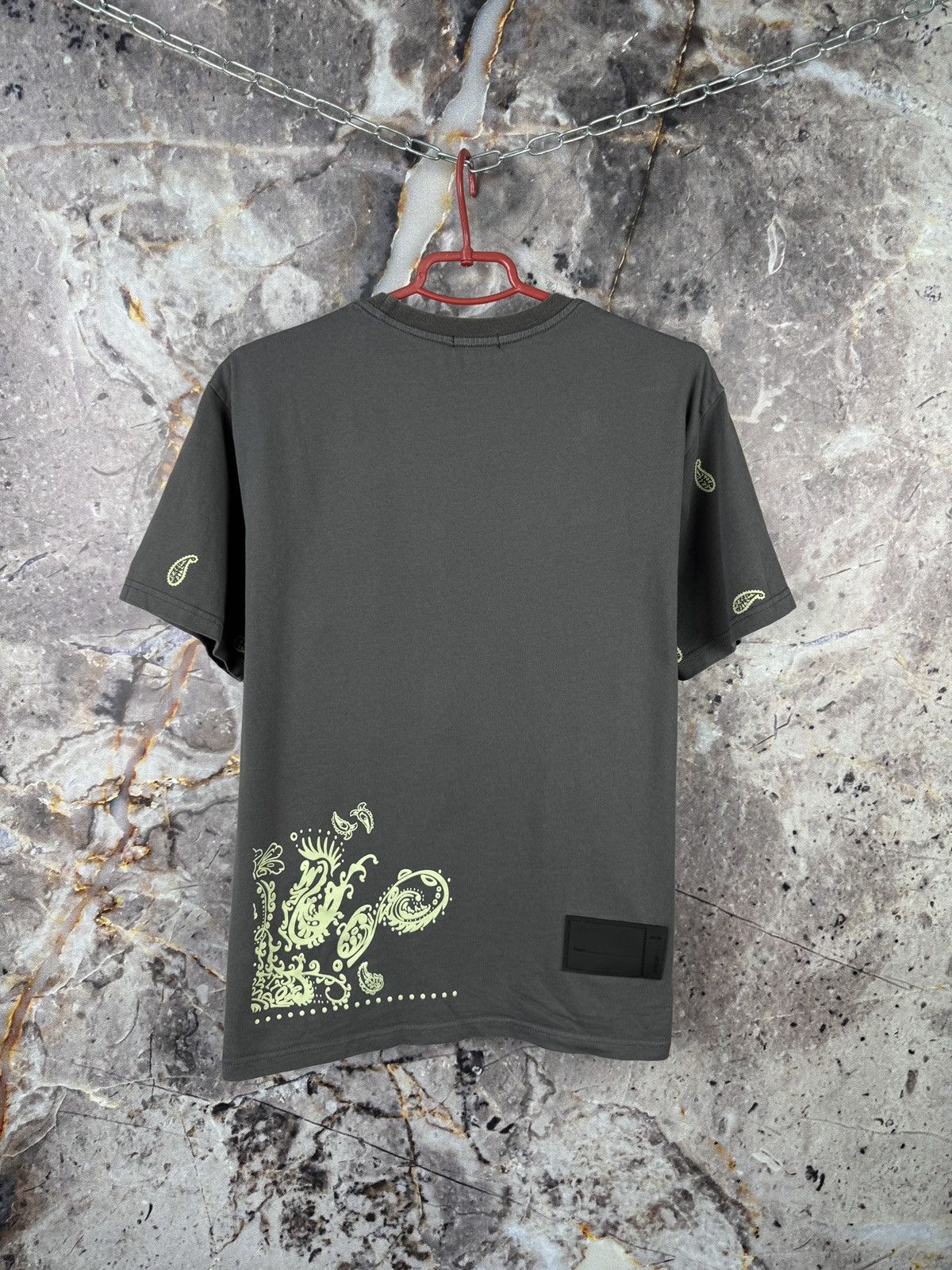 WE11DONE We11done Bandana Print T-Shirt Khaki Streetwear Graphic Tee Size US L / EU 52-54 / 3 - 11 Thumbnail