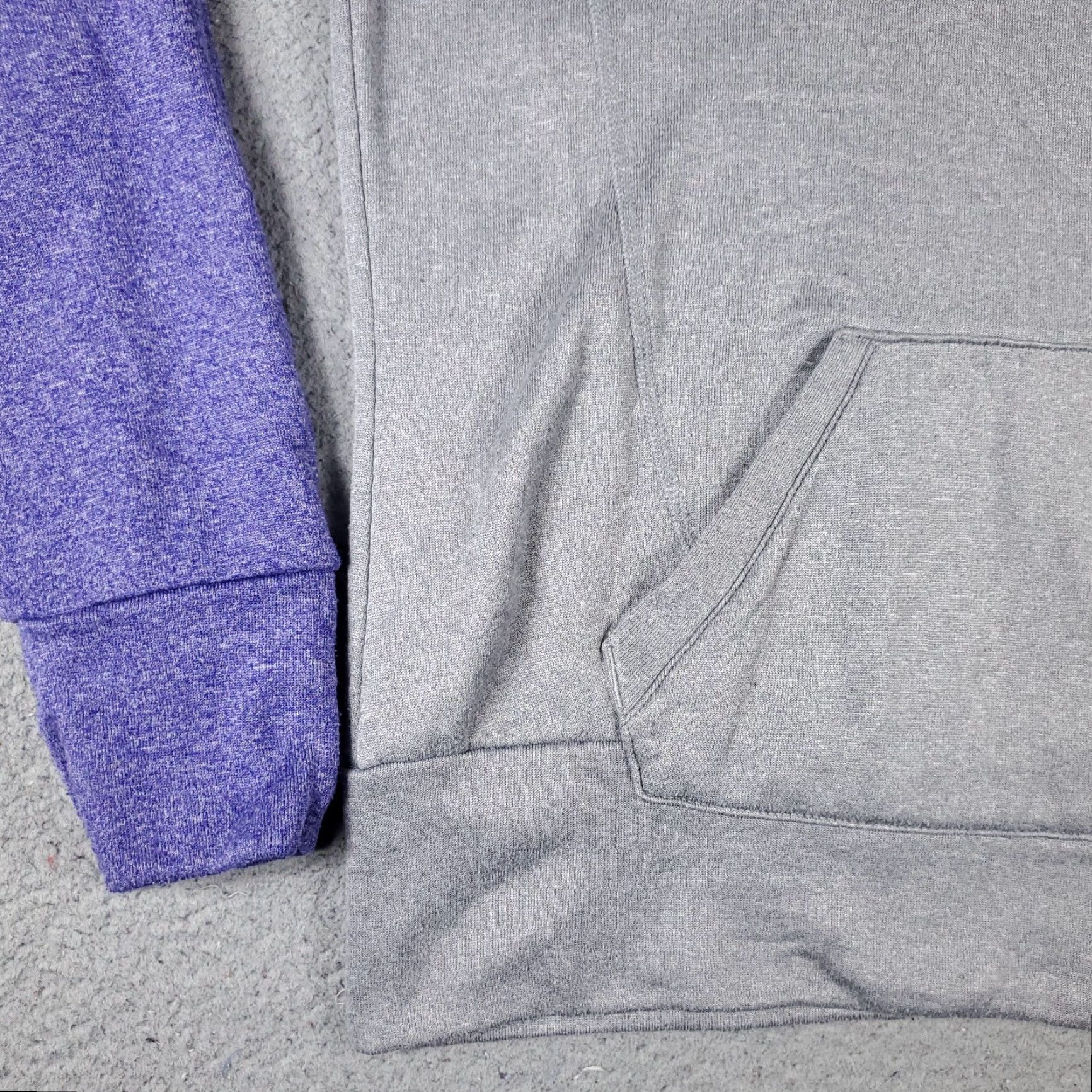 Adidas VINTAGE Adidas Women's Hoodie Pullover Sweatshirt Small Gray Logo Casual Activewear Winter Women Size S / US 4 / IT 40 - 4 Thumbnail