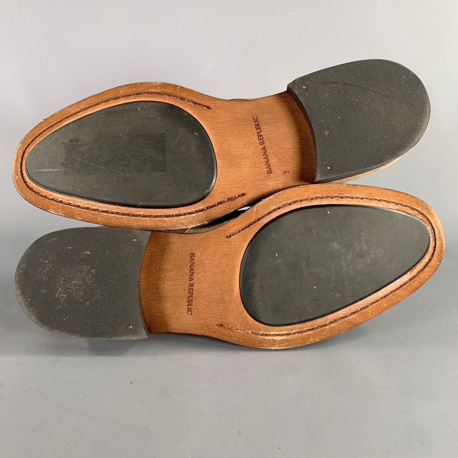 Banana Republic BANANA REPUBLIC Size 9.5 Taupe Suede Lace-Up Boots Size US 9.5 / EU 42-43 - 6 Thumbnail