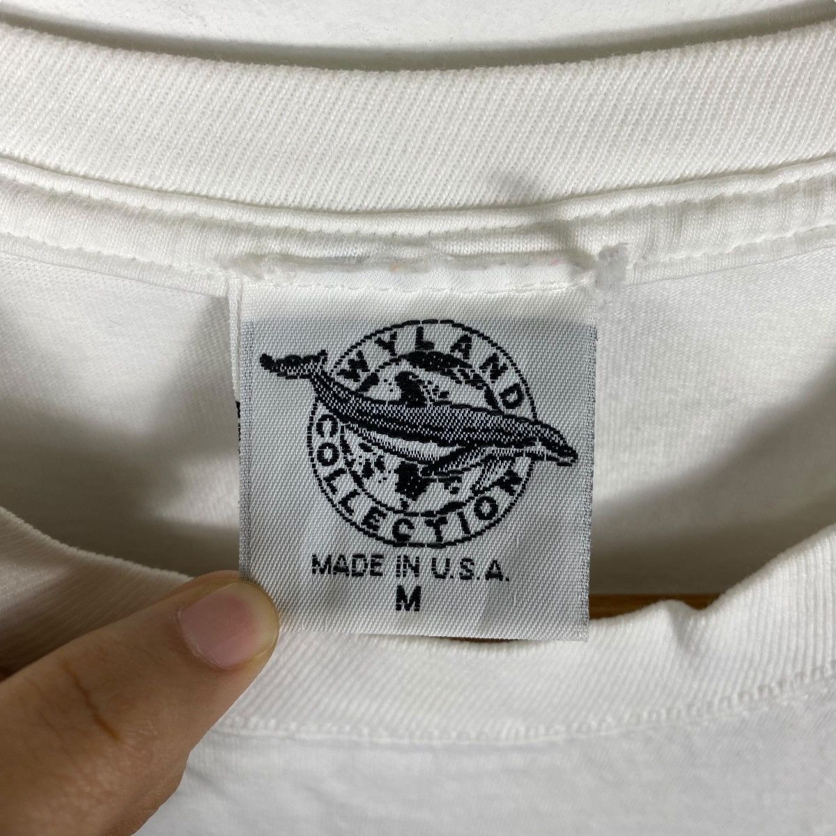 Vintage Vintage 90's The Art Of WYLAND COLLECTION Dolphins Art Tee Size US M / EU 48-50 / 2 - 6 Thumbnail