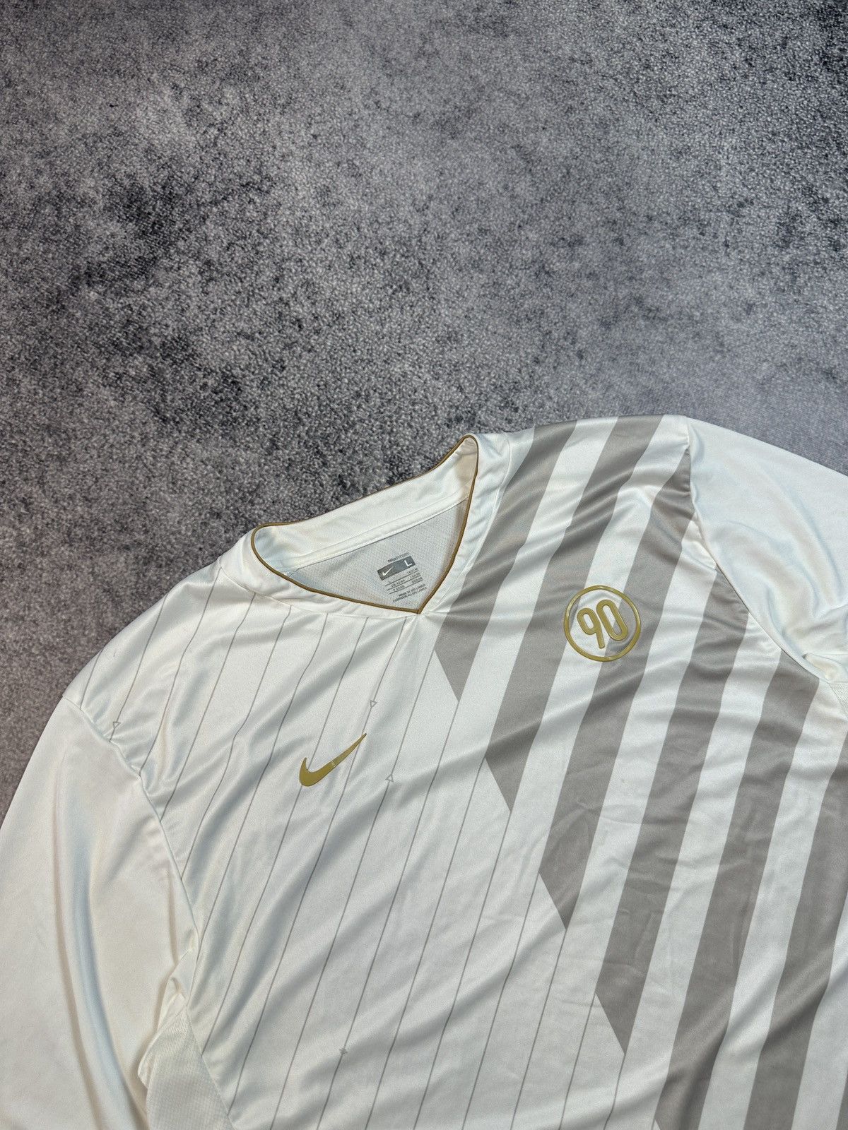 Nike × Vintage Y2k vintage Total 90 Nike TN t-shirt Streetwear style rare L Size US L / EU 52-54 / 3 - 3 Thumbnail