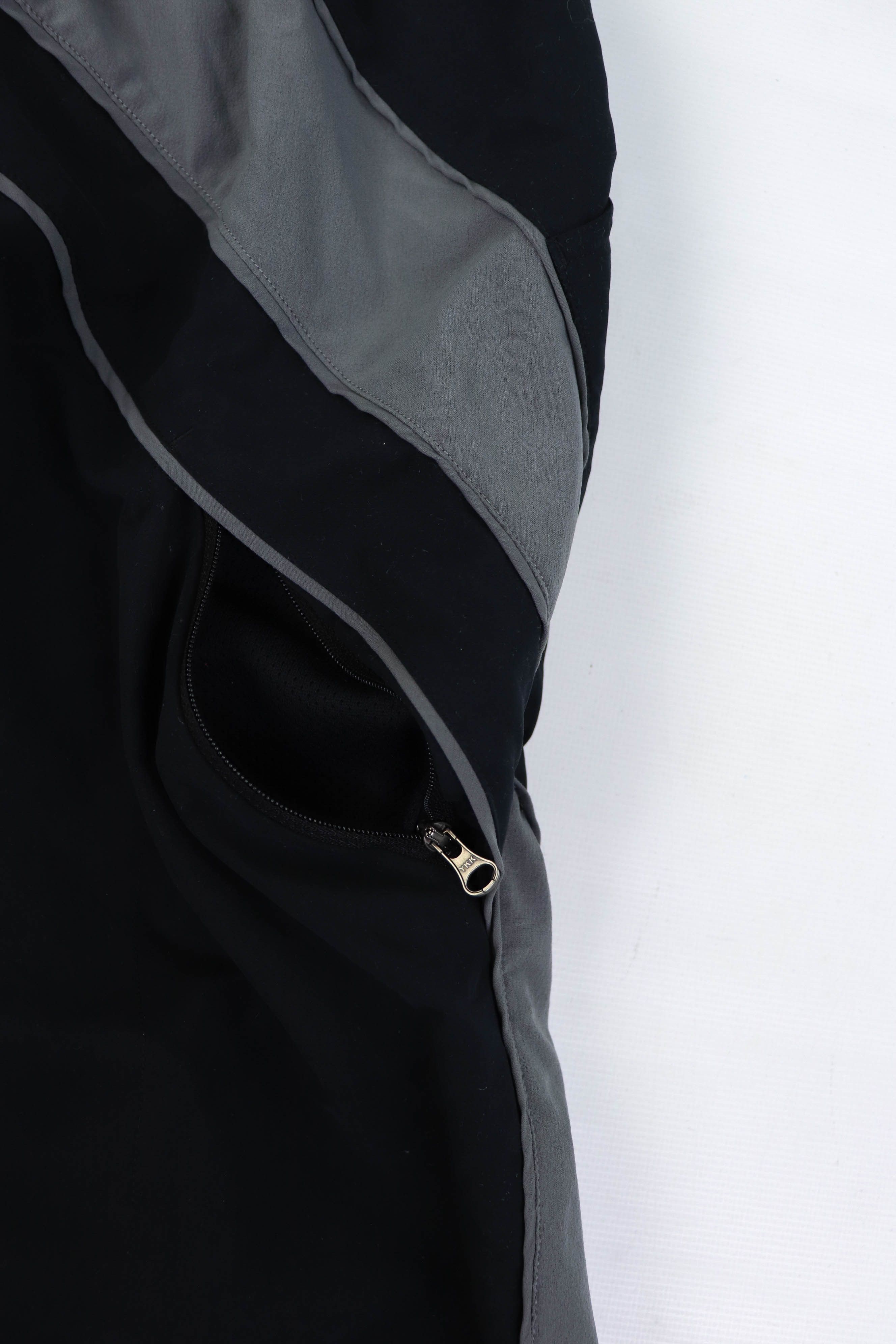 Under Armour 00s Vintage Under Armour 2in1 Transform Black Cycling Shorts Size US 34 / EU 50 - 9 Thumbnail