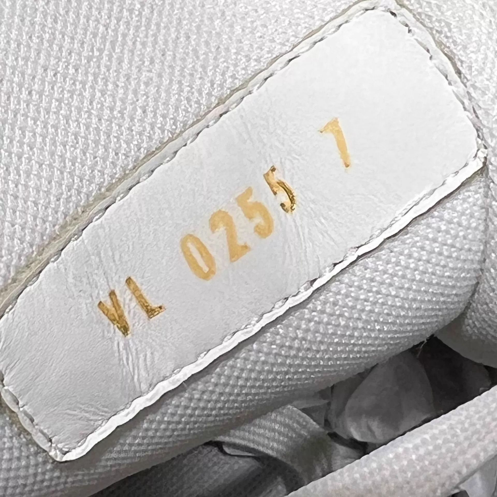 Louis Vuitton LV Trainer White Monogram Shadow UK7 Size US 8 / EU 41 - 8 Thumbnail
