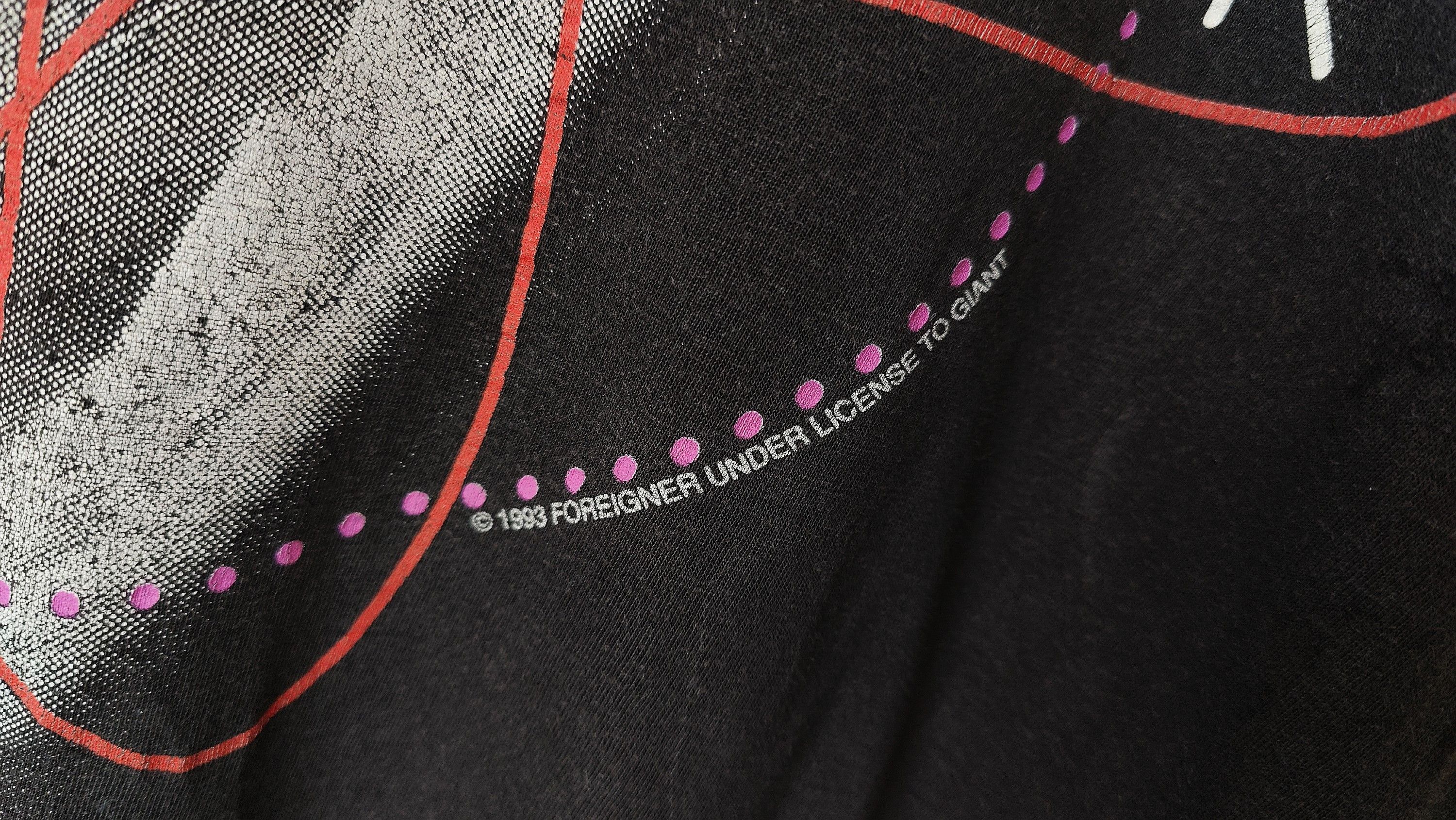 Band Tees × Vintage Foreigner 1993 World Tour Vintage VTG 90s Tshirt Size US L / EU 52-54 / 3 - 4 Thumbnail
