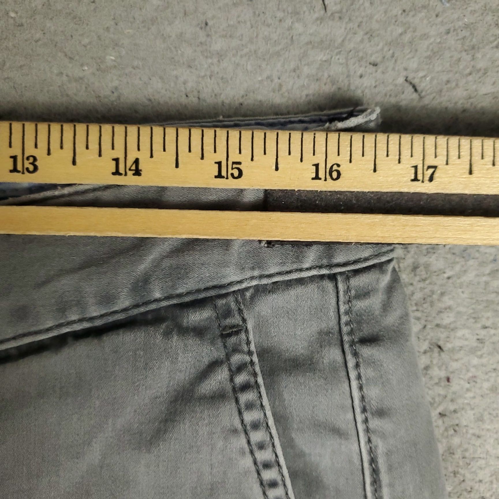 Tommy Bahama Tommy Bahama Shorts Mens Size 33 Gray Cotton Blend Flat Front Chino Pockets 34 Waist Regular Fit Summer Style Mens Size US 34 / EU 50 - 4 Thumbnail