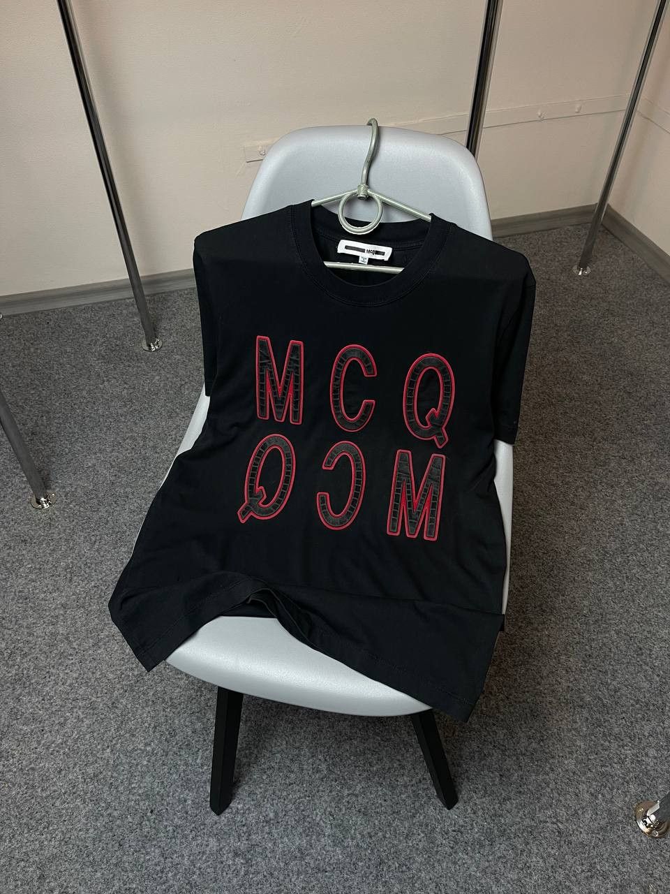 Alexander McQueen Alexander McQueen velvet reverse logo t