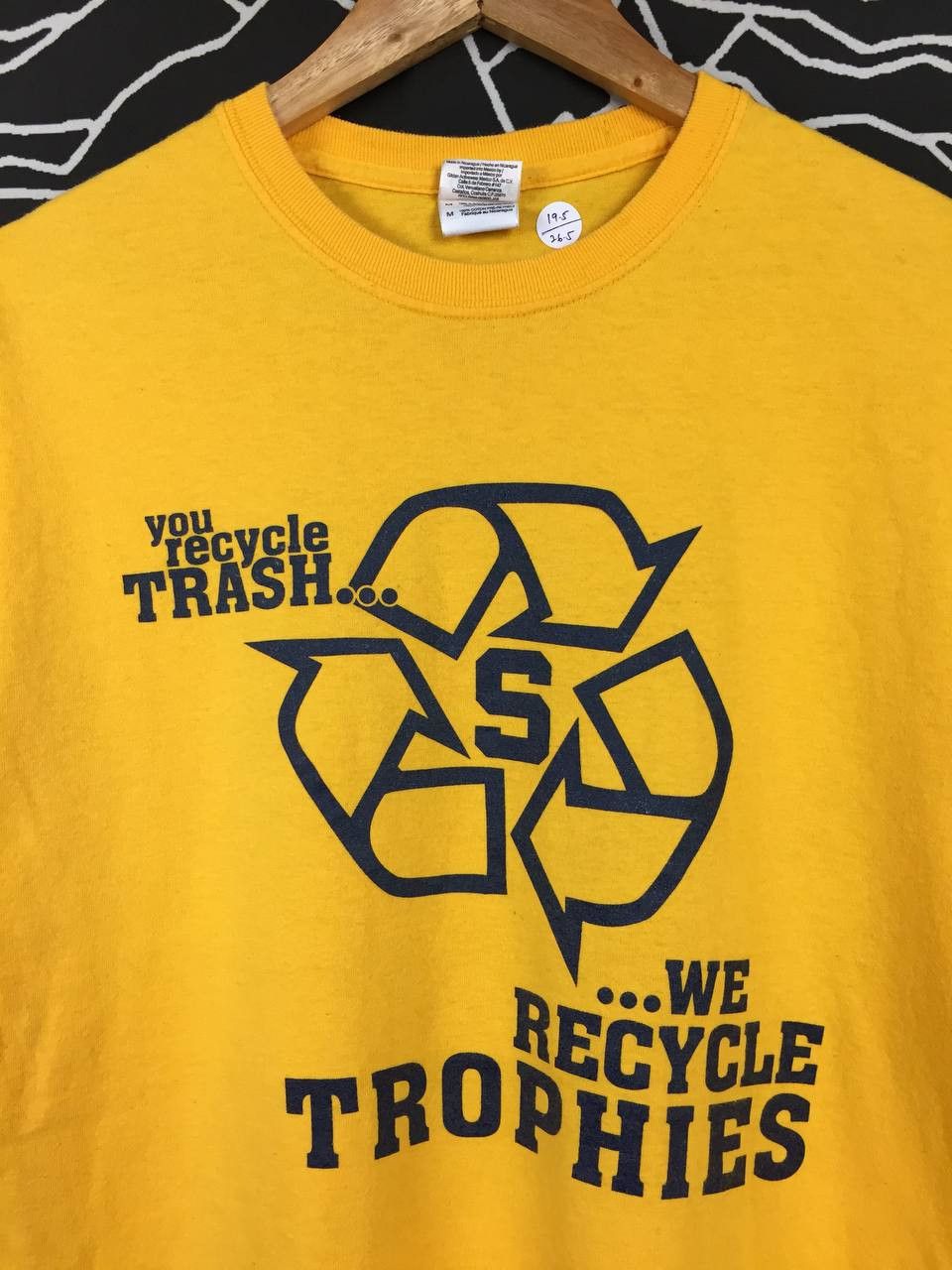 Vintage We Recycle Trophies State Championships Statement Tee Size US M / EU 48-50 / 2 - 3 Thumbnail
