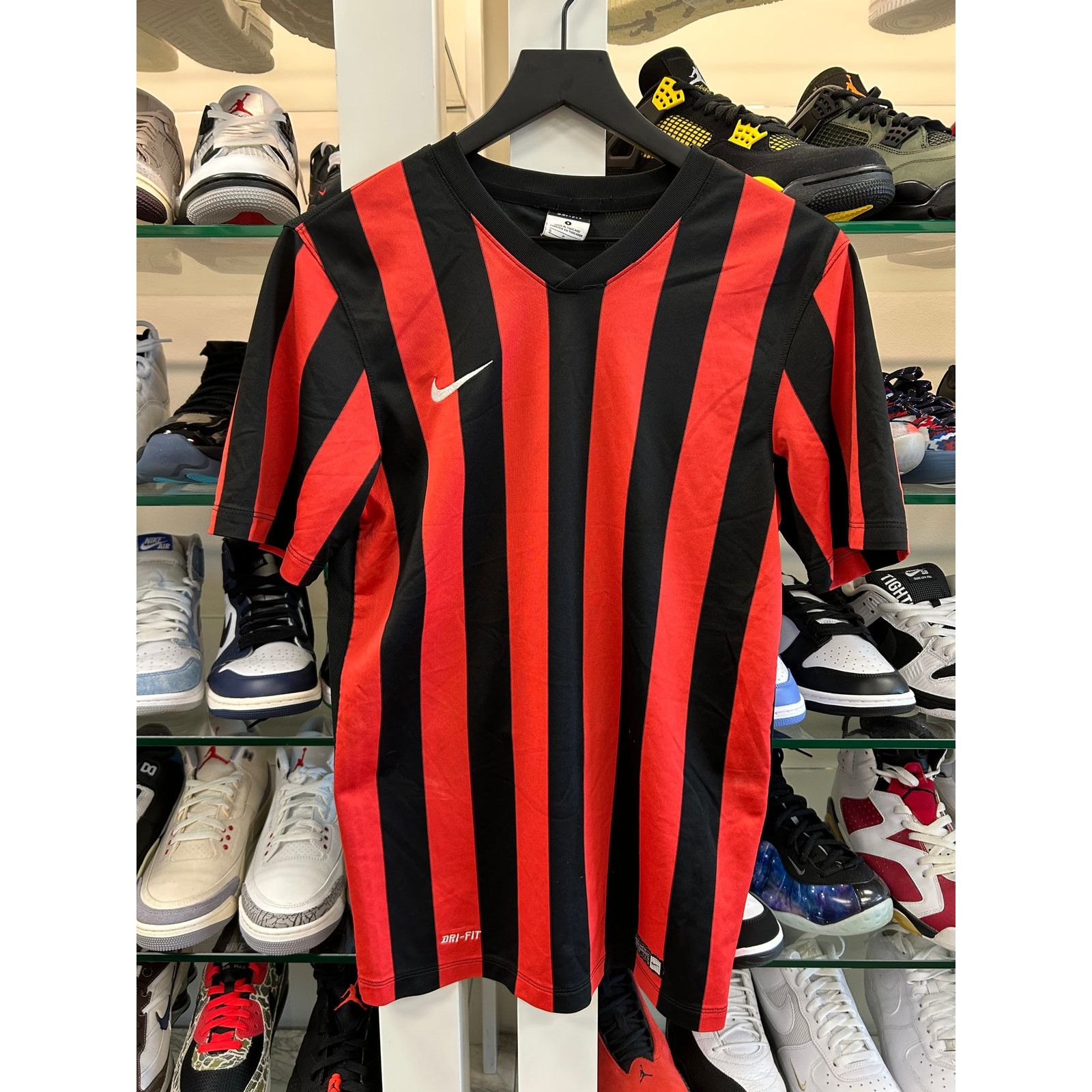 Nike Nike Striped Division III S B15 Size US S / EU 44-46 / 1 - 1 Thumbnail