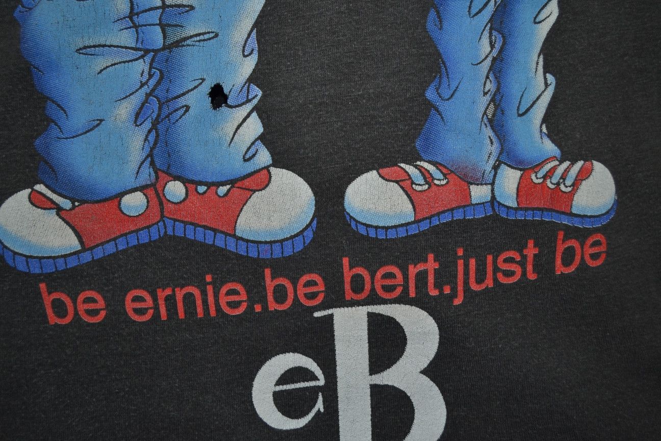 Cartoon Network Vintage 1998 Sesame Street Muppets Bert and Ernie Black Tee Size US L / EU 52-54 / 3 - 9 Thumbnail