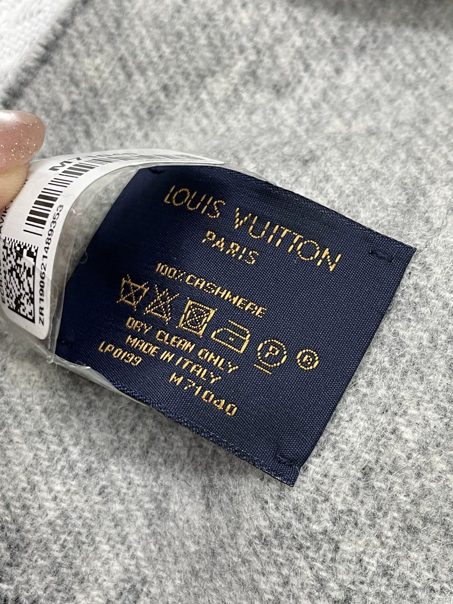 Louis Vuitton LV Black & Gray Colorblock Double Monogram Wool Scarf Size ONE SIZE - 7 Thumbnail
