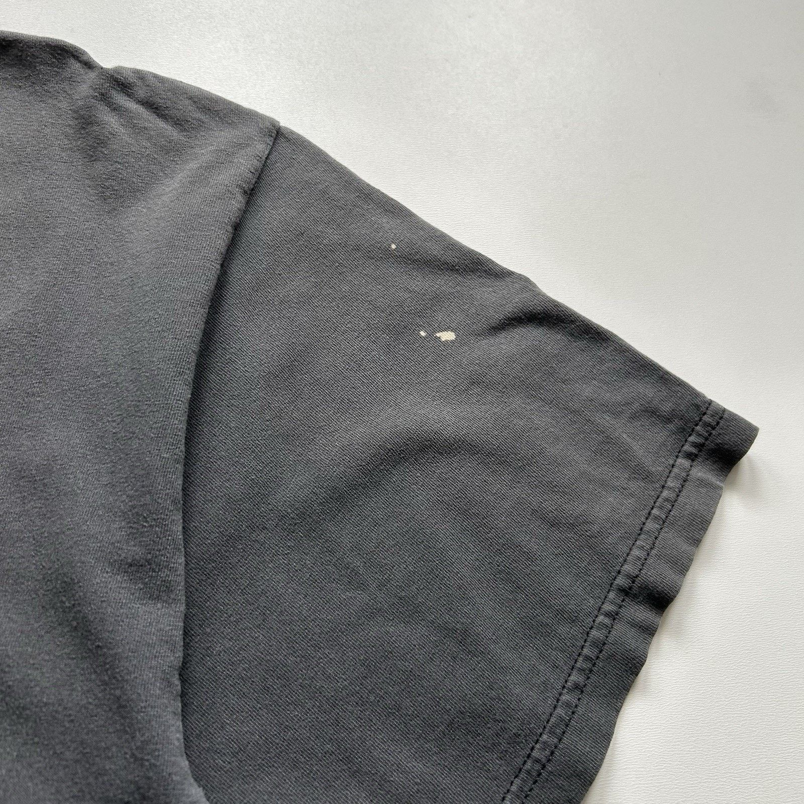 Gildan Vintage Funny Shirt XL Y2K Behind Every Great Tool Is A Man Size US XL / EU 56 / 4 - 4 Thumbnail
