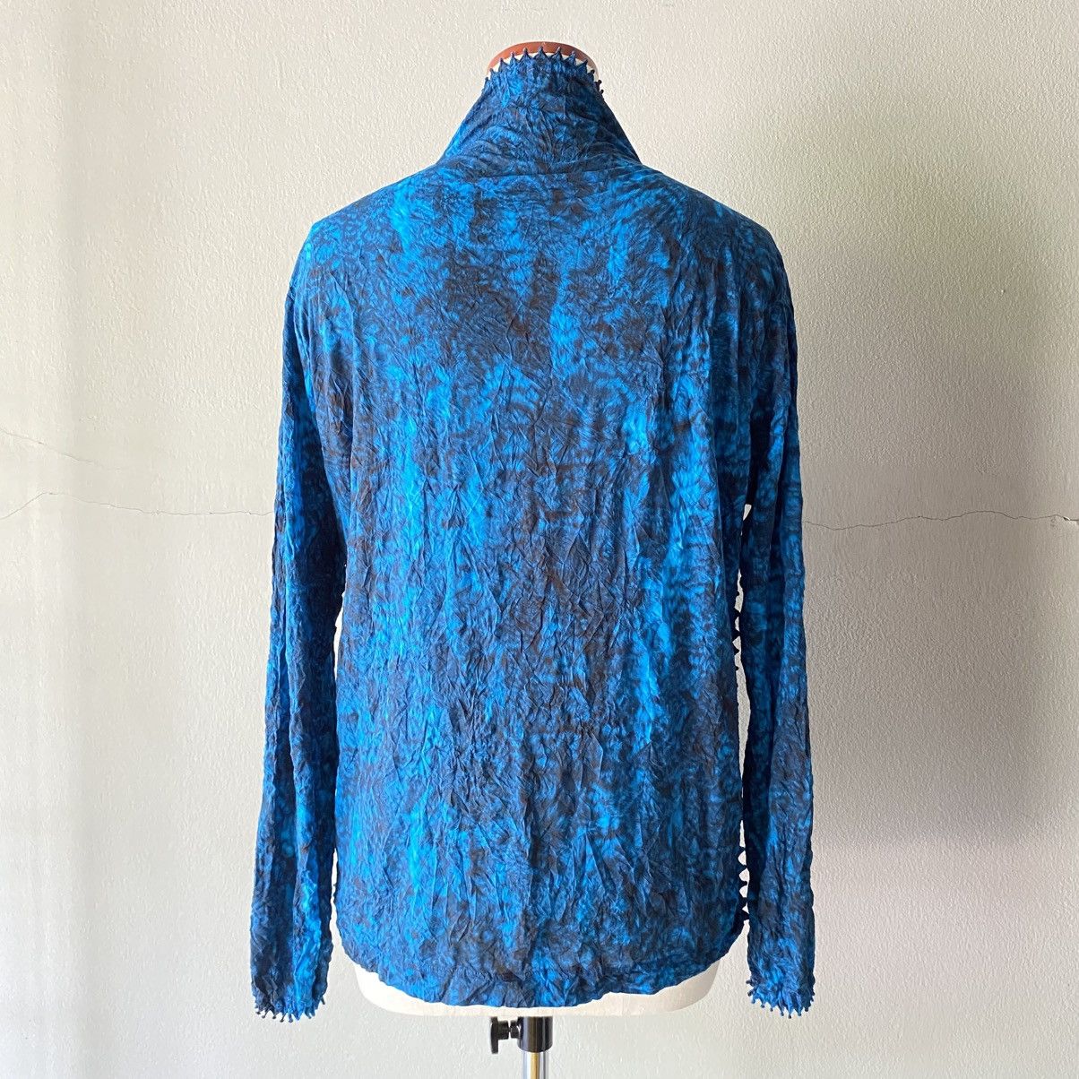 Issey Miyake Haat Blue Crinkle Textured Shirt/Ruffled High Neck Blouse Size XS / US 0-2 / IT 36-38 - 19 Thumbnail