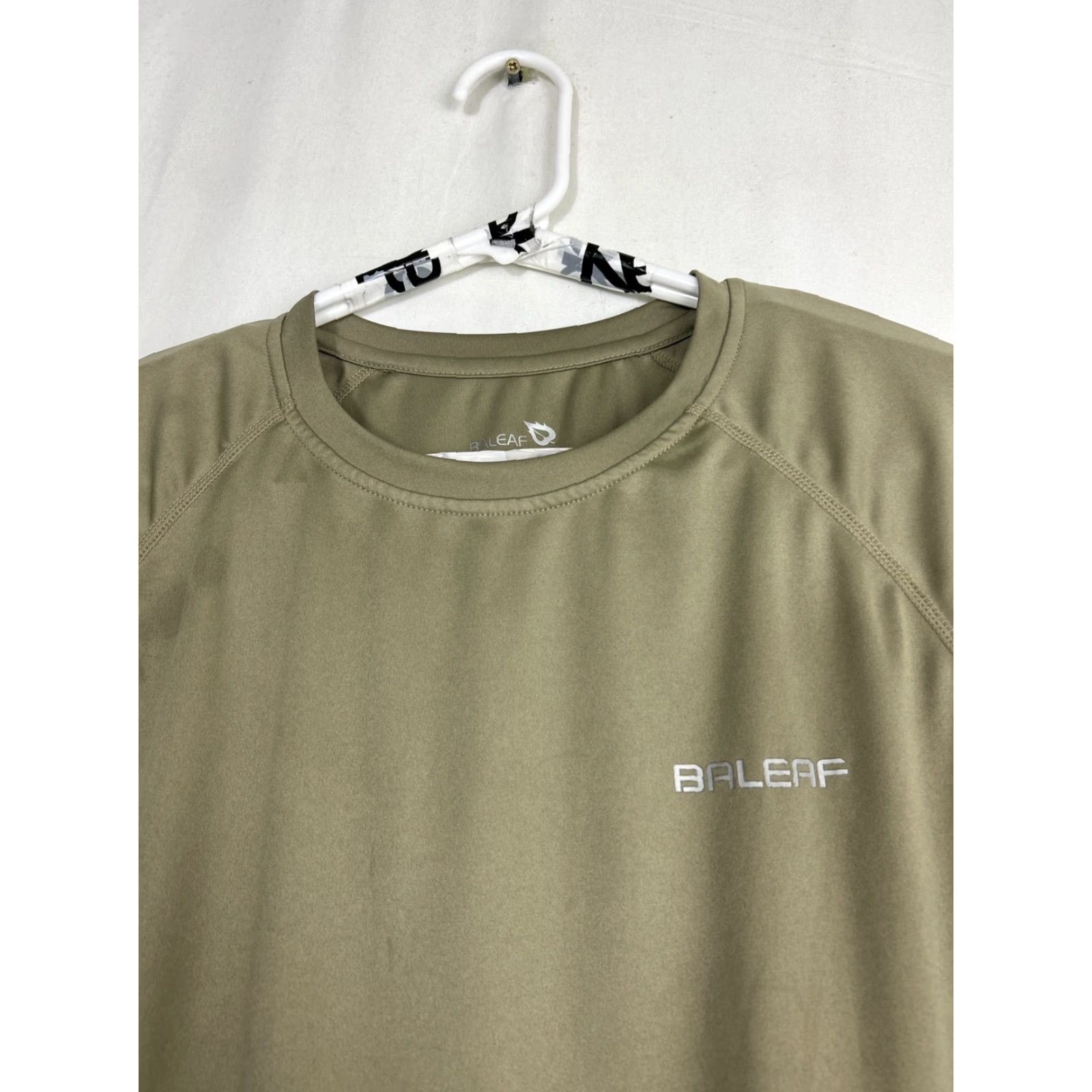 Olive Baleaf Mens 2XL Olive Green Long Sleeve Under Layer Active Shirt Stains Size US XXL / EU 58 / 5 - 4 Thumbnail
