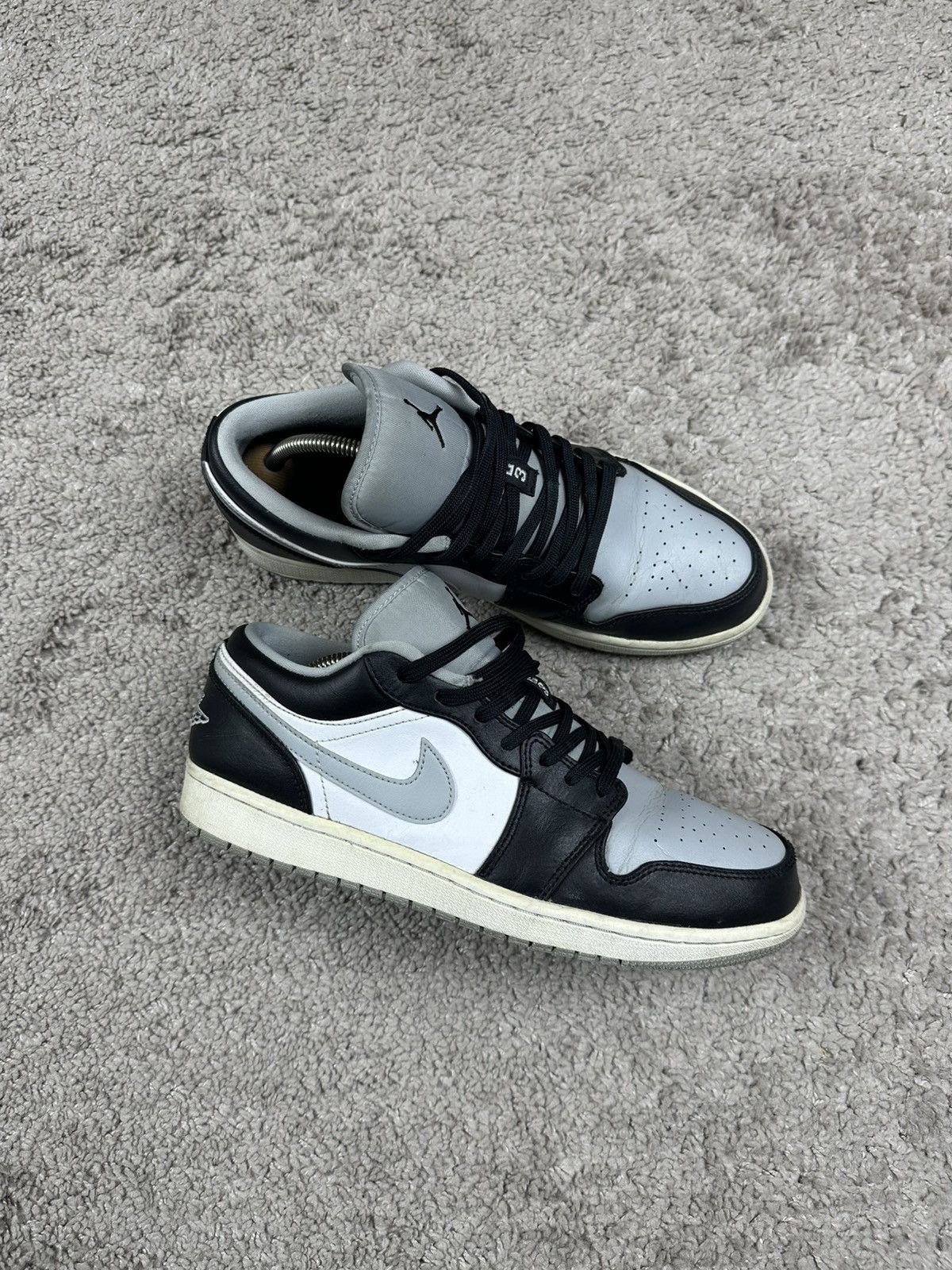 Jordan Brand AIR JORDAN 1 LOW SHADOW Size US 10 / EU 43 - 1 Thumbnail