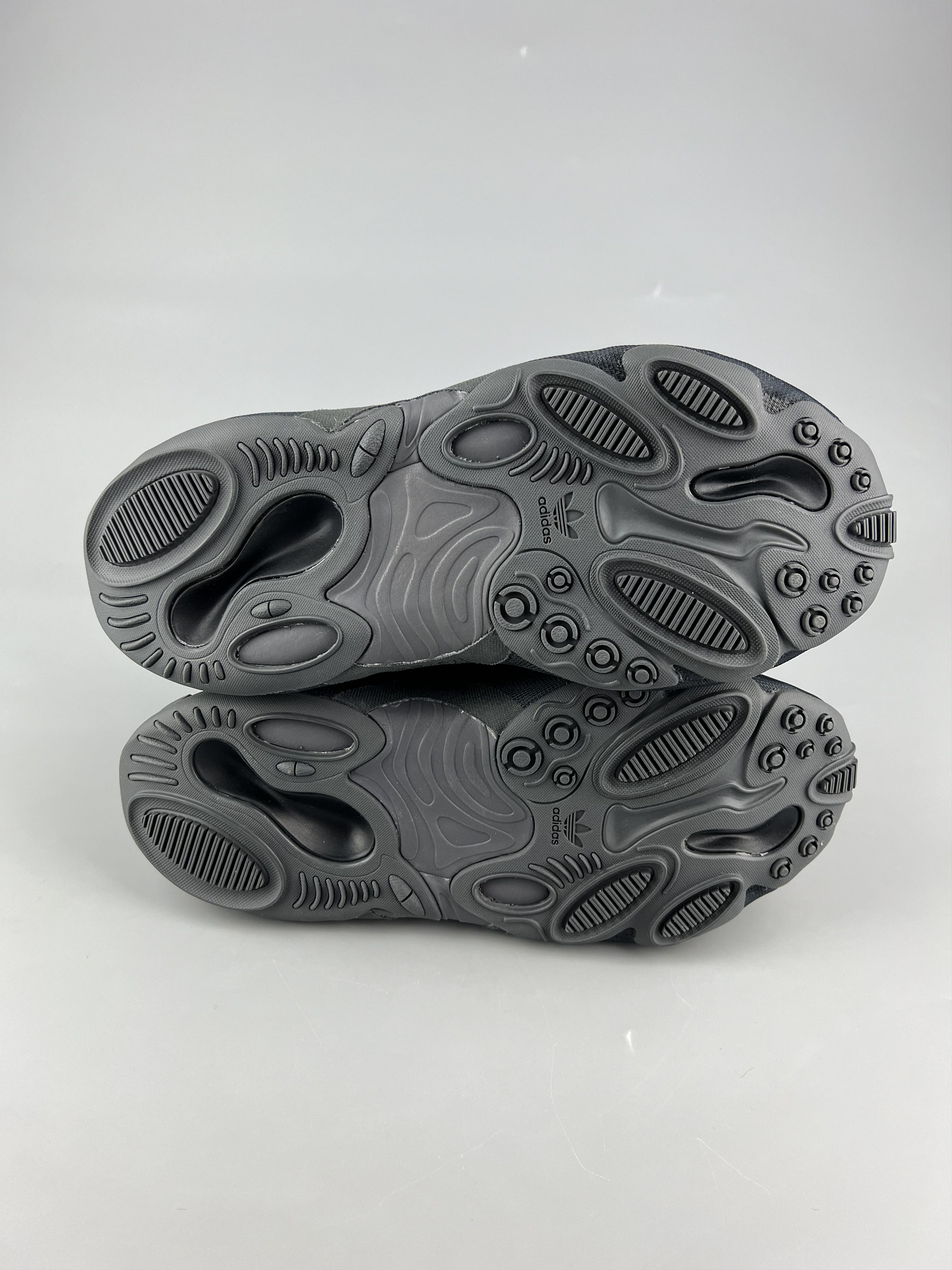 Adidas Adidas Ozmorphis x Mr Bailey Black Women's Sneakers Size US 4.5 / IT 34.5 - 7 Thumbnail