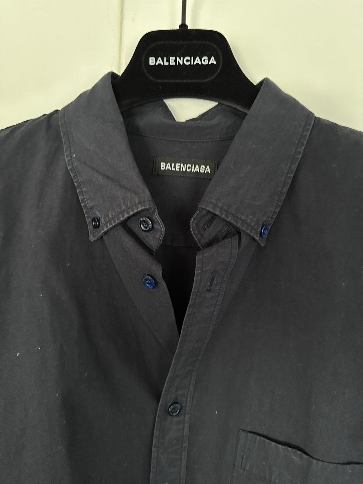 Balenciaga Balenciaga men’s logo shirt Size US M / EU 48-50 / 2 - 4 Thumbnail