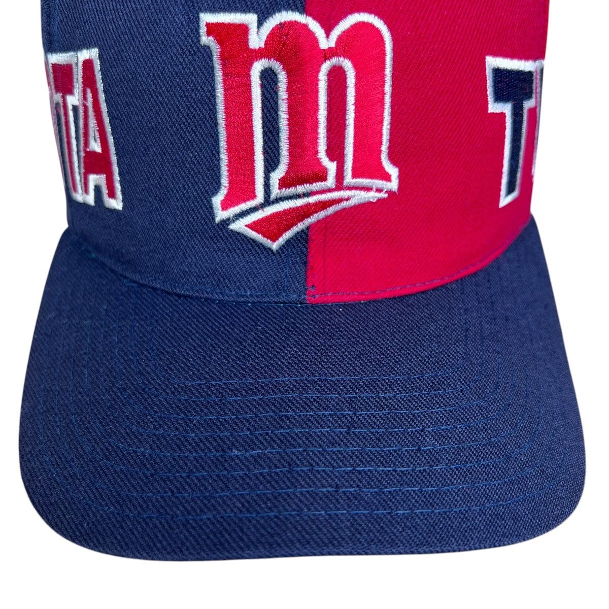 American Needle 1990s Minnesota Twins American Needle Wrap Around Snapback Size ONE SIZE - 3 Thumbnail