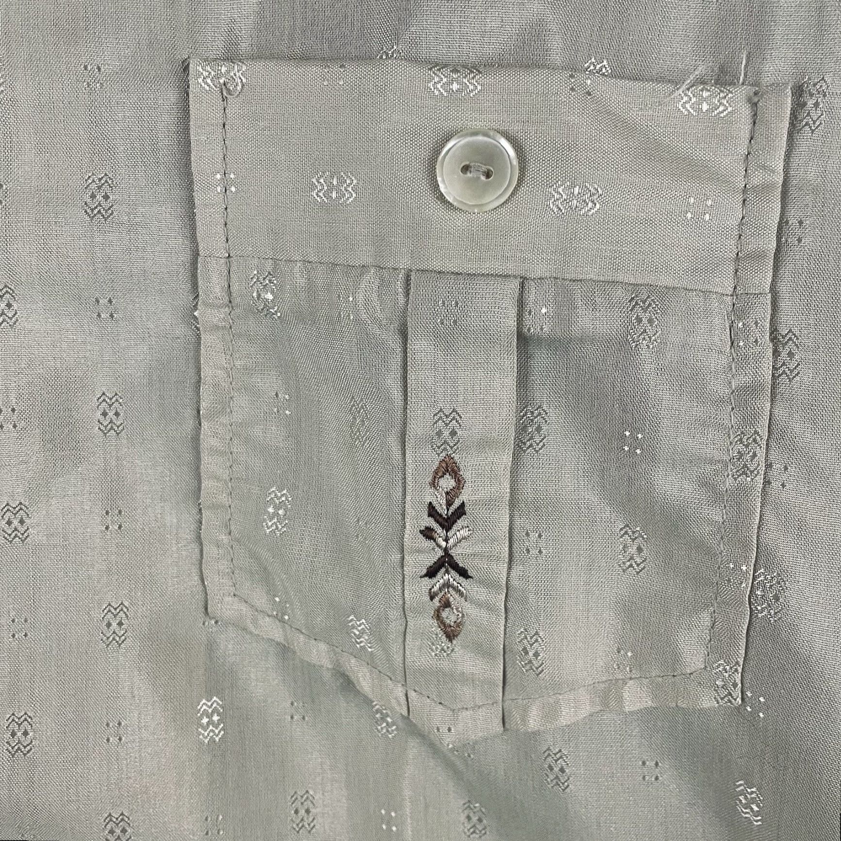 Vintage VINTAGE TownCraft Shirt Mens Large Dagger Embroidery Geometric Hippie 60s 70s Penneys AA17 Beige Brown Button-Up Size US L / EU 52-54 / 3 - 4 Thumbnail