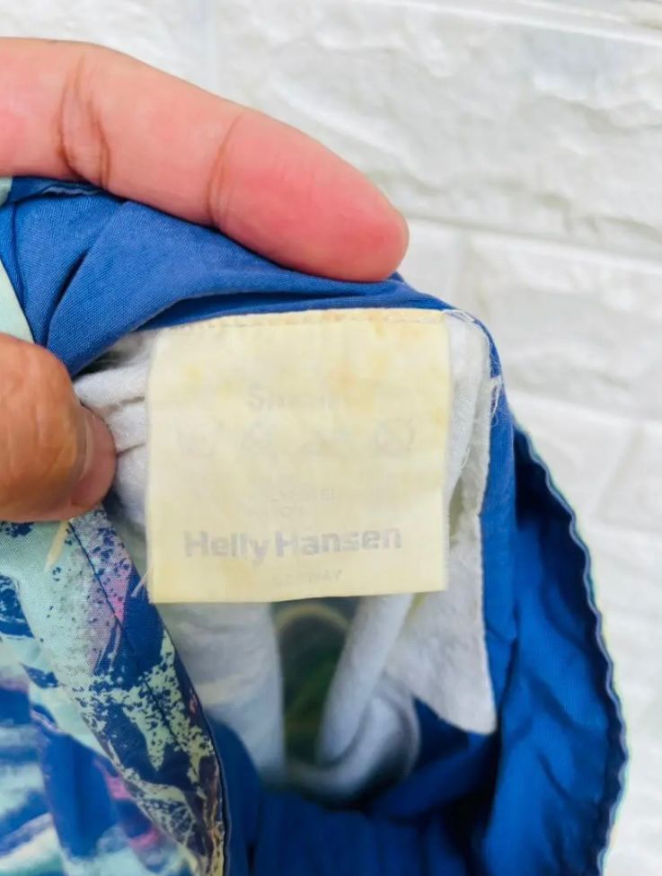 Helly Hansen Vintage Helly Hansen Hip Hop Streetwear Fashion Style Size US M / EU 48-50 / 2 - 10 Thumbnail