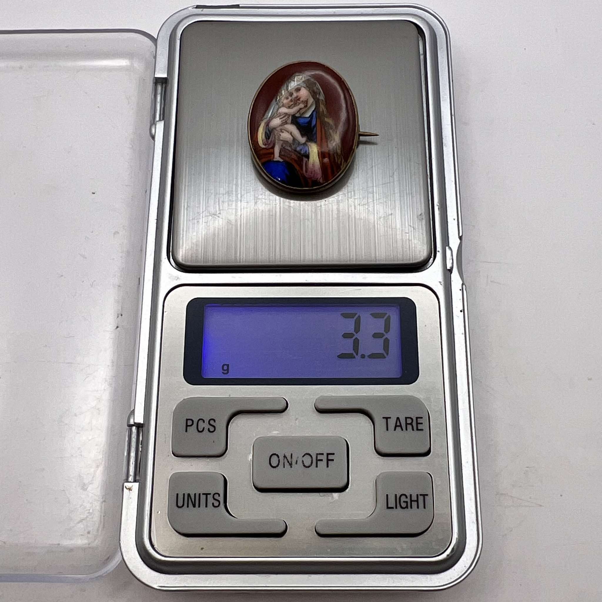 Vintage Vintage Christian Brooch Gilt Brass Porcelain Virgin Mary Size ONE SIZE - 4 Thumbnail