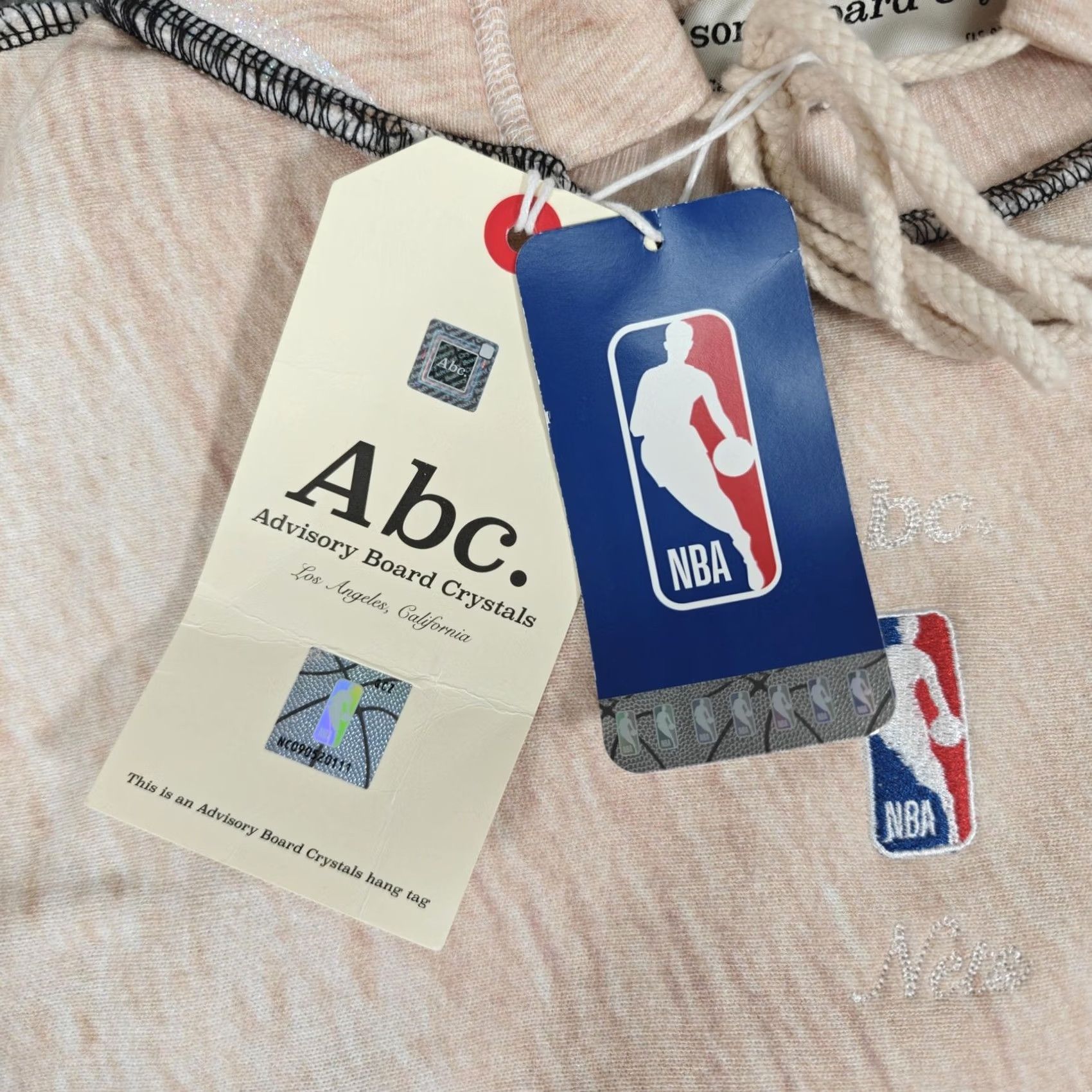 NBA VINTAGE Advisory Board Crystals Hoodie Mens Small NBA Brooklyn Nets Pullover Star Logo Graphic Print Pockets Size US S / EU 44-46 / 1 - 7 Thumbnail